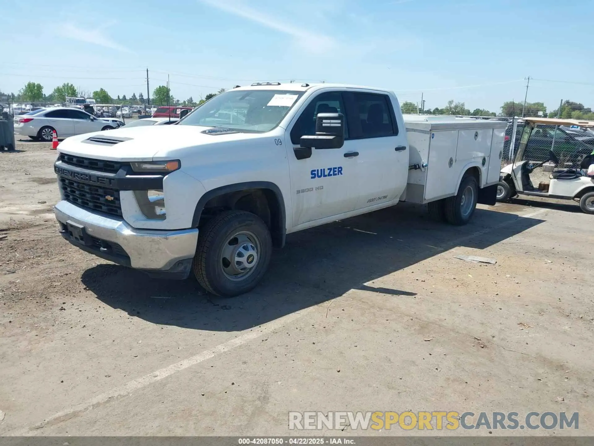 2 Photograph of a damaged car 1GB4YSEY1LF263589 CHEVROLET SILVERADO 3500HD CHASSIS 2020