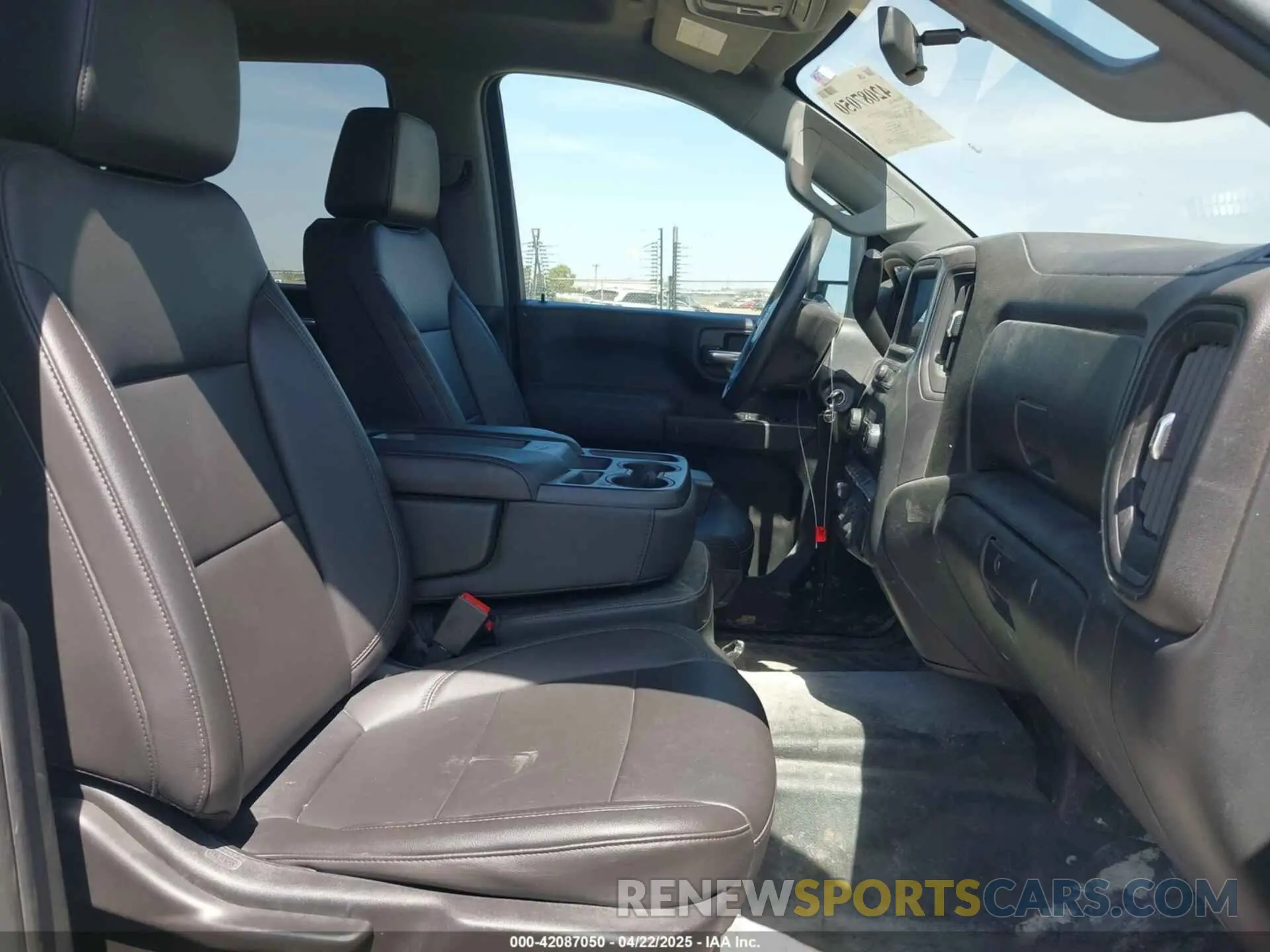 7 Photograph of a damaged car 1GB4YSEY1LF263589 CHEVROLET SILVERADO 3500HD CHASSIS 2020