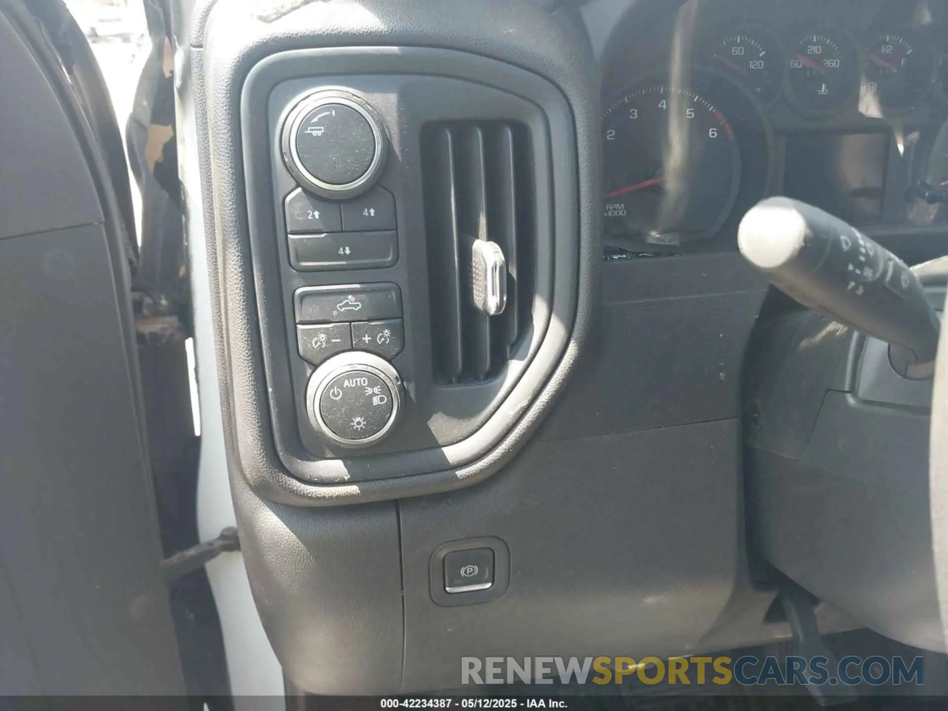 14 Photograph of a damaged car 1GB4YSE75NF159407 CHEVROLET SILVERADO 3500HD CHASSIS 2022