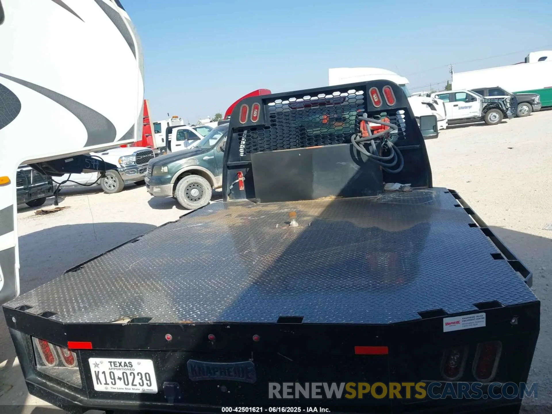 15 Photograph of a damaged car 1GB4YTEY8NF340306 CHEVROLET SILVERADO 3500HD CHASSIS 2022