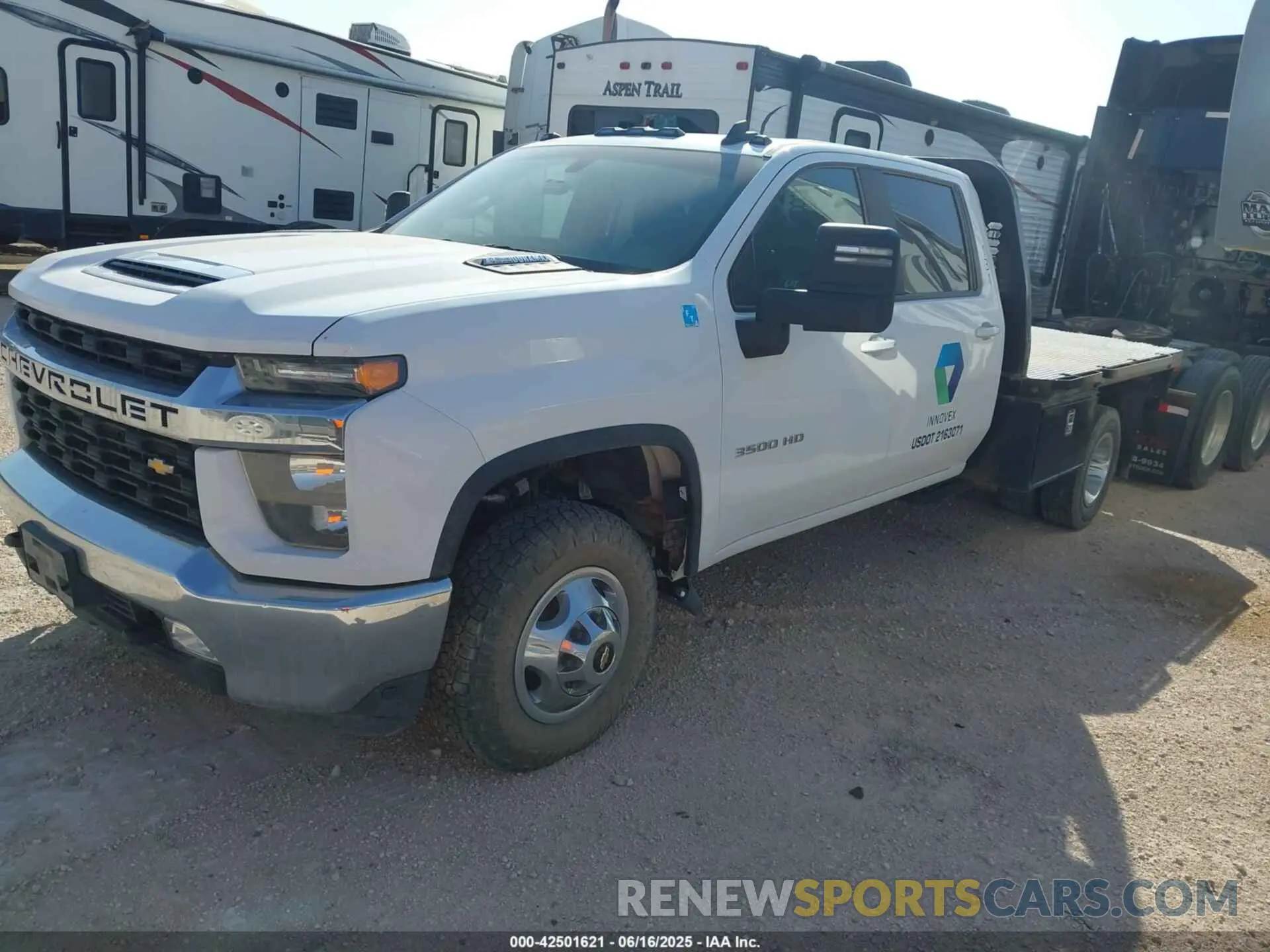 2 Photograph of a damaged car 1GB4YTEY8NF340306 CHEVROLET SILVERADO 3500HD CHASSIS 2022