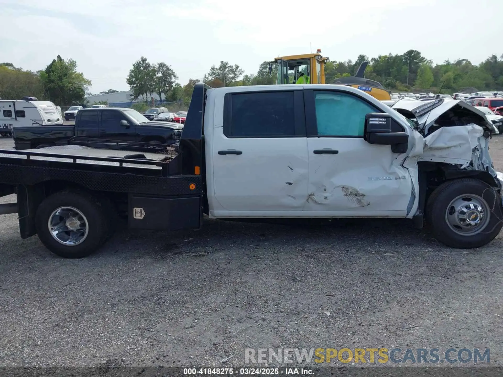 13 Фотография поврежденного автомобиля 1GB4YSEY6RF354883 CHEVROLET SILVERADO 3500HD CHASSIS 2024