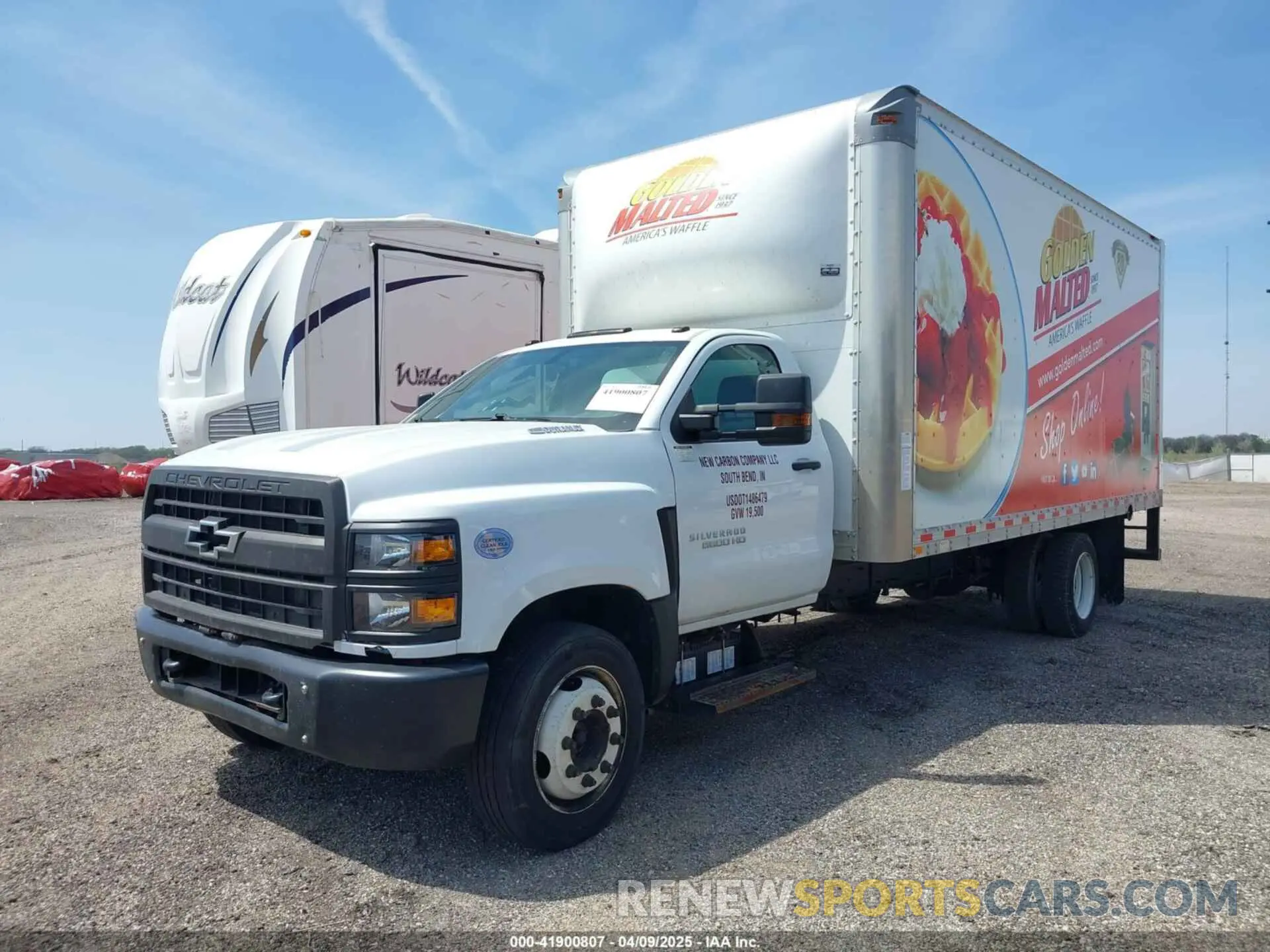 2 Фотография поврежденного автомобиля 1HTKHPVM8KH660137 CHEVROLET SILVERADO 4500HD 2019