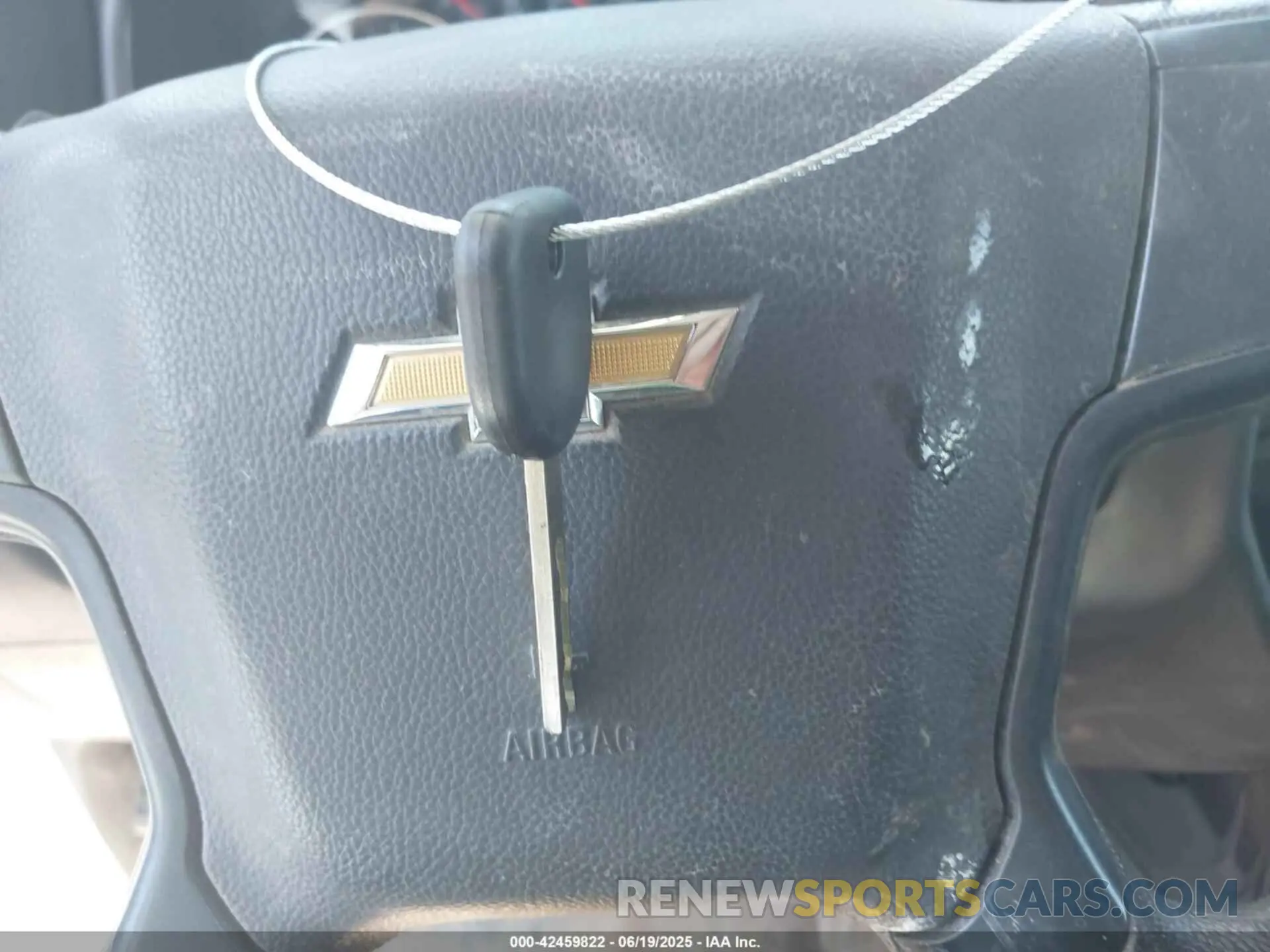 10 Photograph of a damaged car 1HTKHPVM2NH270946 CHEVROLET SILVERADO 4500HD 2022