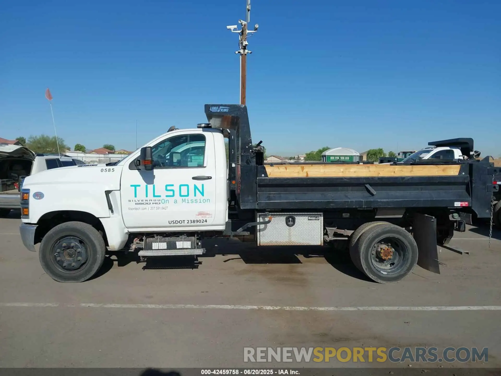 14 Photograph of a damaged car 1HTKHPVM4NH187874 CHEVROLET SILVERADO 4500HD 2022