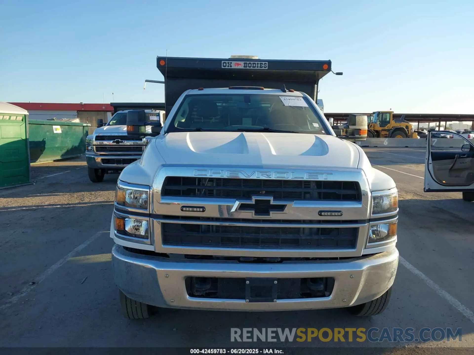 12 Photograph of a damaged car 1HTKHPVM9NH293379 CHEVROLET SILVERADO 4500HD 2022