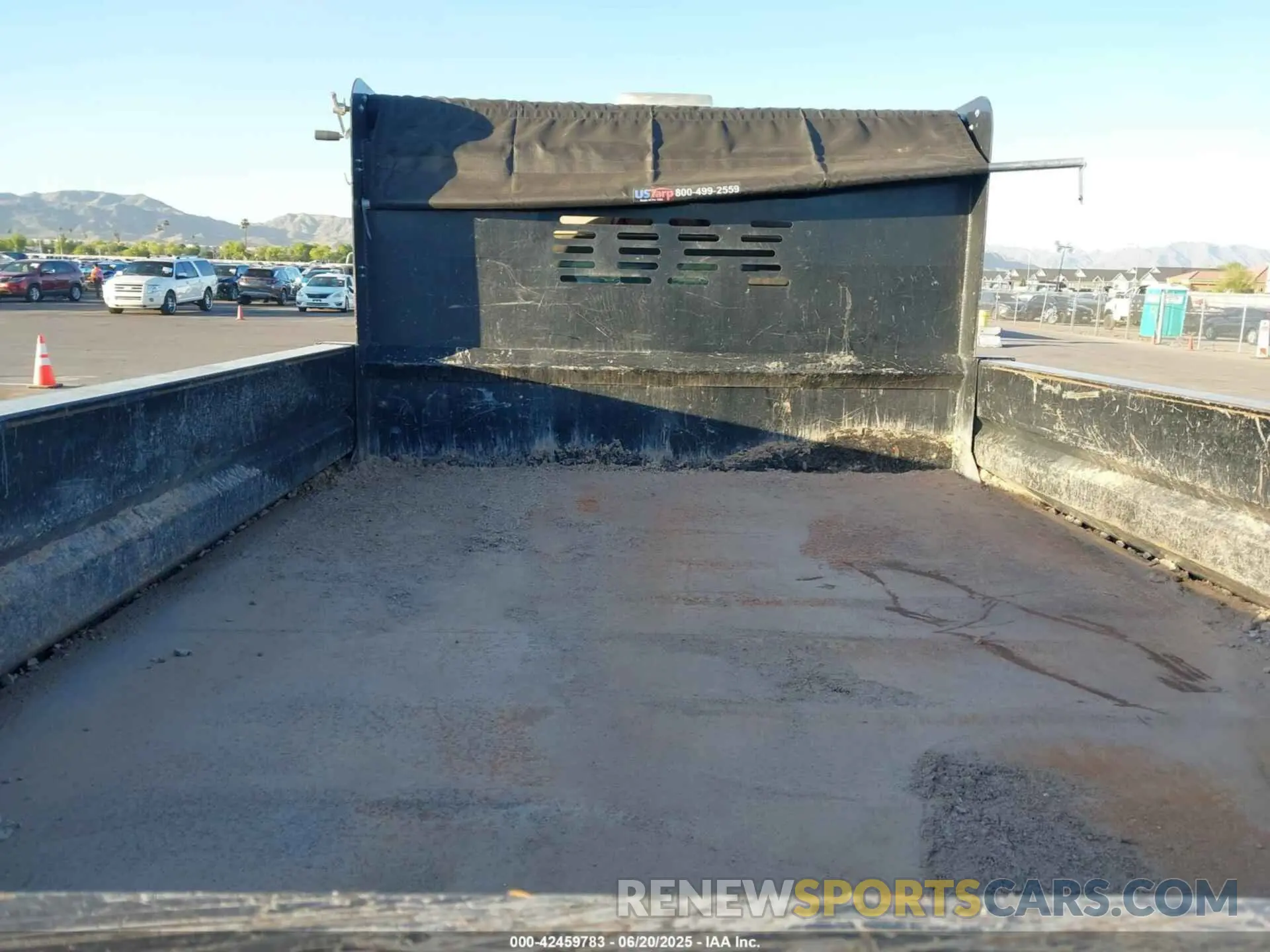 6 Photograph of a damaged car 1HTKHPVM9NH293379 CHEVROLET SILVERADO 4500HD 2022