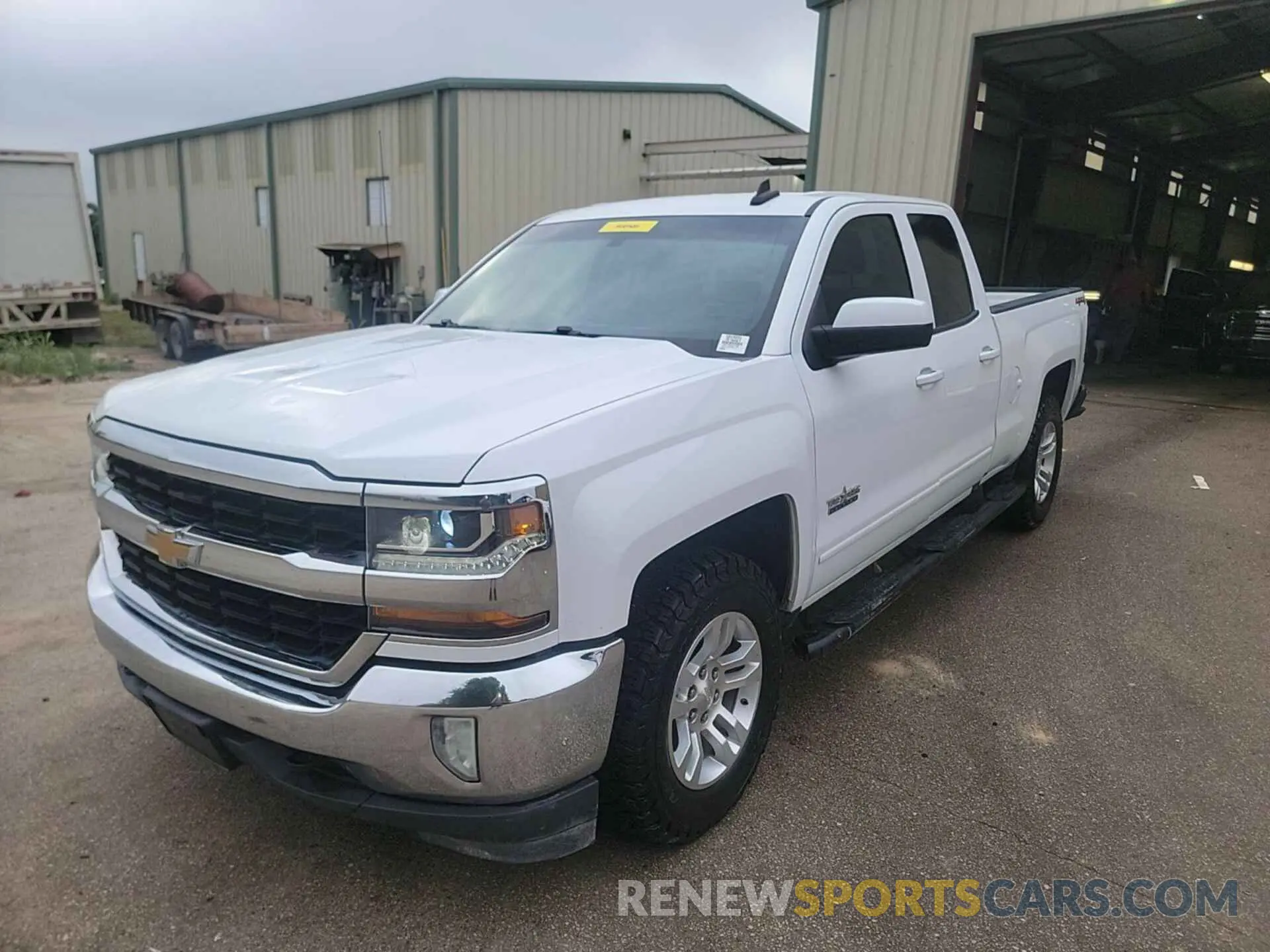 29 Photograph of a damaged car 2GCVKPEC1K1176428 CHEVROLET SILVERADO LD 2019