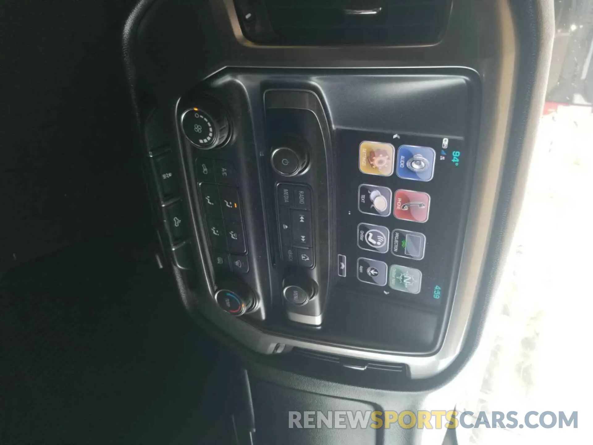 1 Фотография поврежденного автомобиля 2GCVKPECXK1203559 CHEVROLET SILVERADO LD 2019