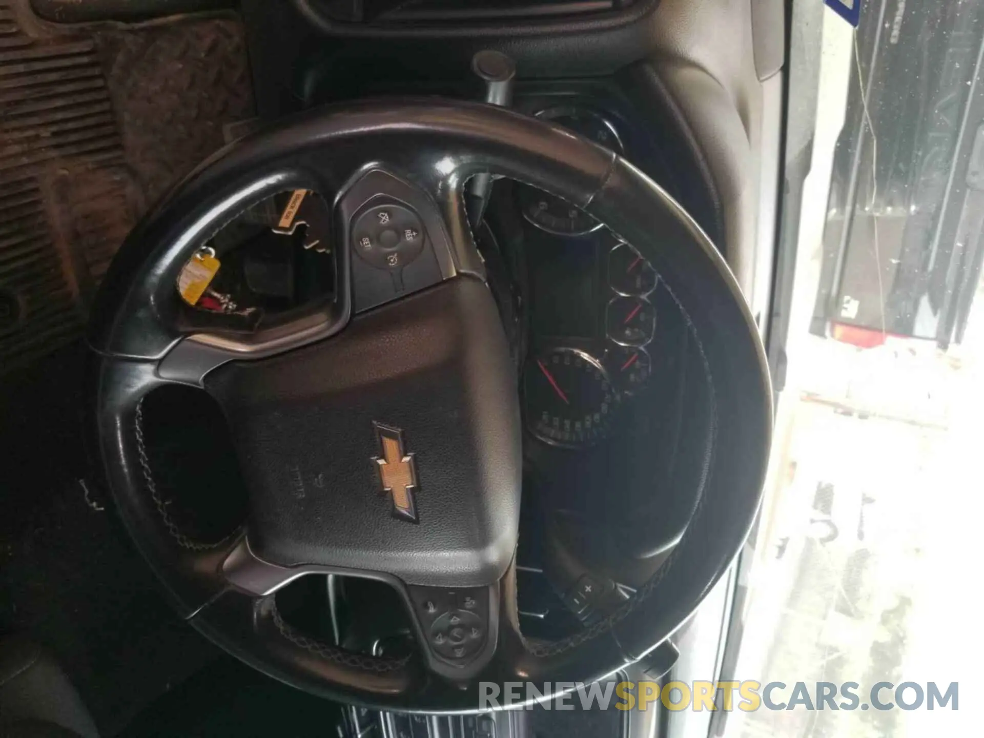 3 Фотография поврежденного автомобиля 2GCVKPECXK1203559 CHEVROLET SILVERADO LD 2019