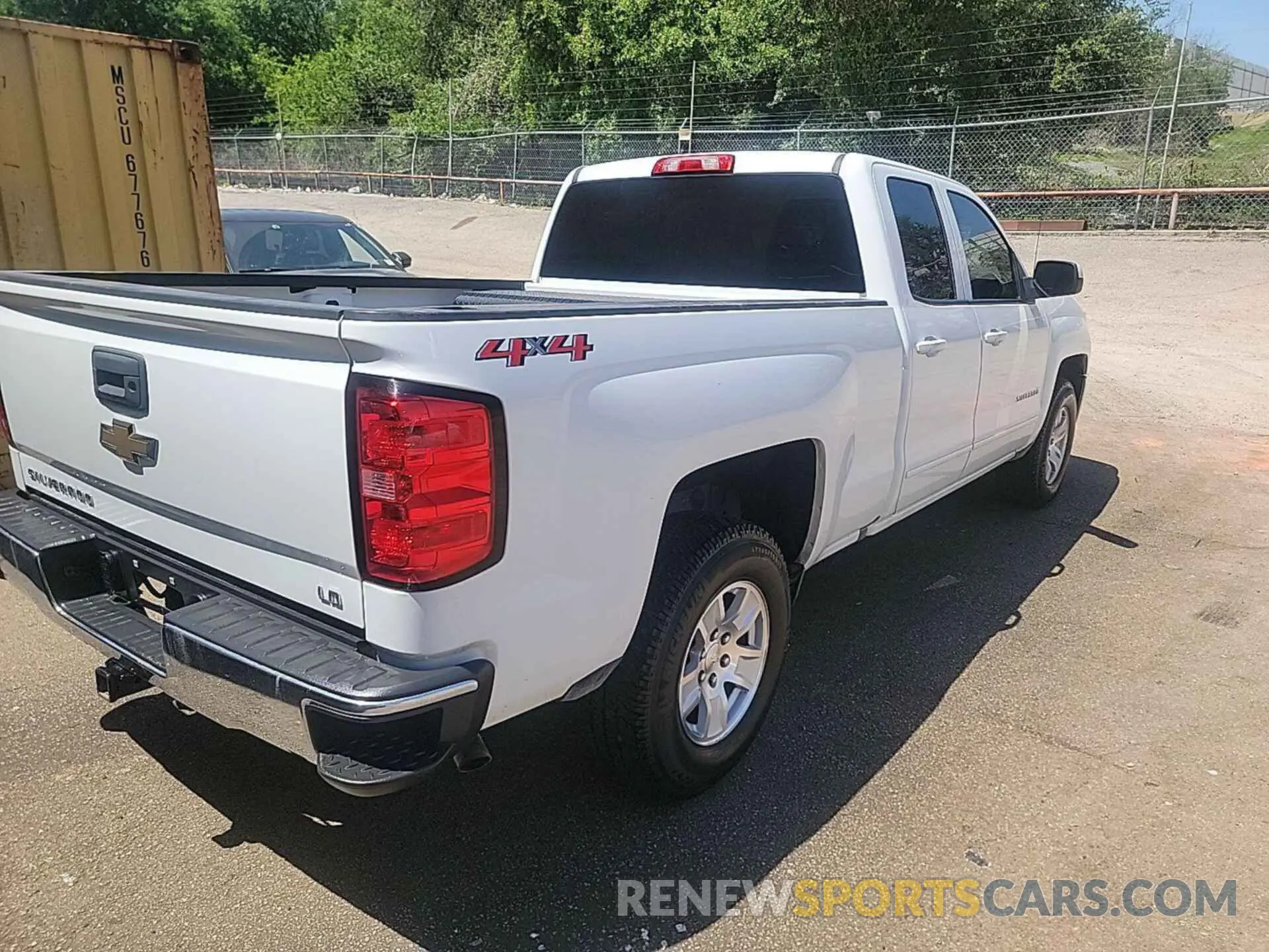 5 Фотография поврежденного автомобиля 2GCVKPECXK1203559 CHEVROLET SILVERADO LD 2019
