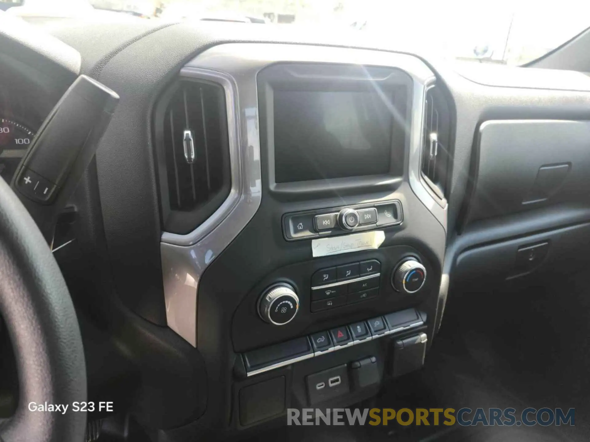 1 Фотография поврежденного автомобиля 1GCRYAEF9NZ206908 CHEVROLET SILVERADO LTD 2022