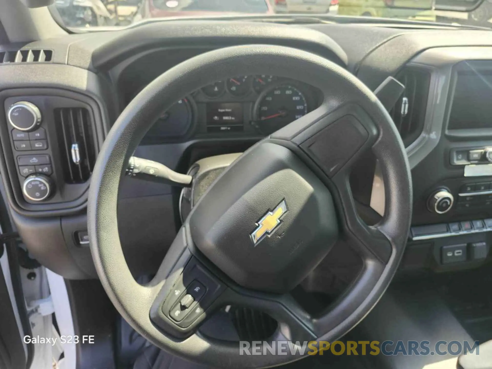 12 Фотография поврежденного автомобиля 1GCRYAEF9NZ206908 CHEVROLET SILVERADO LTD 2022