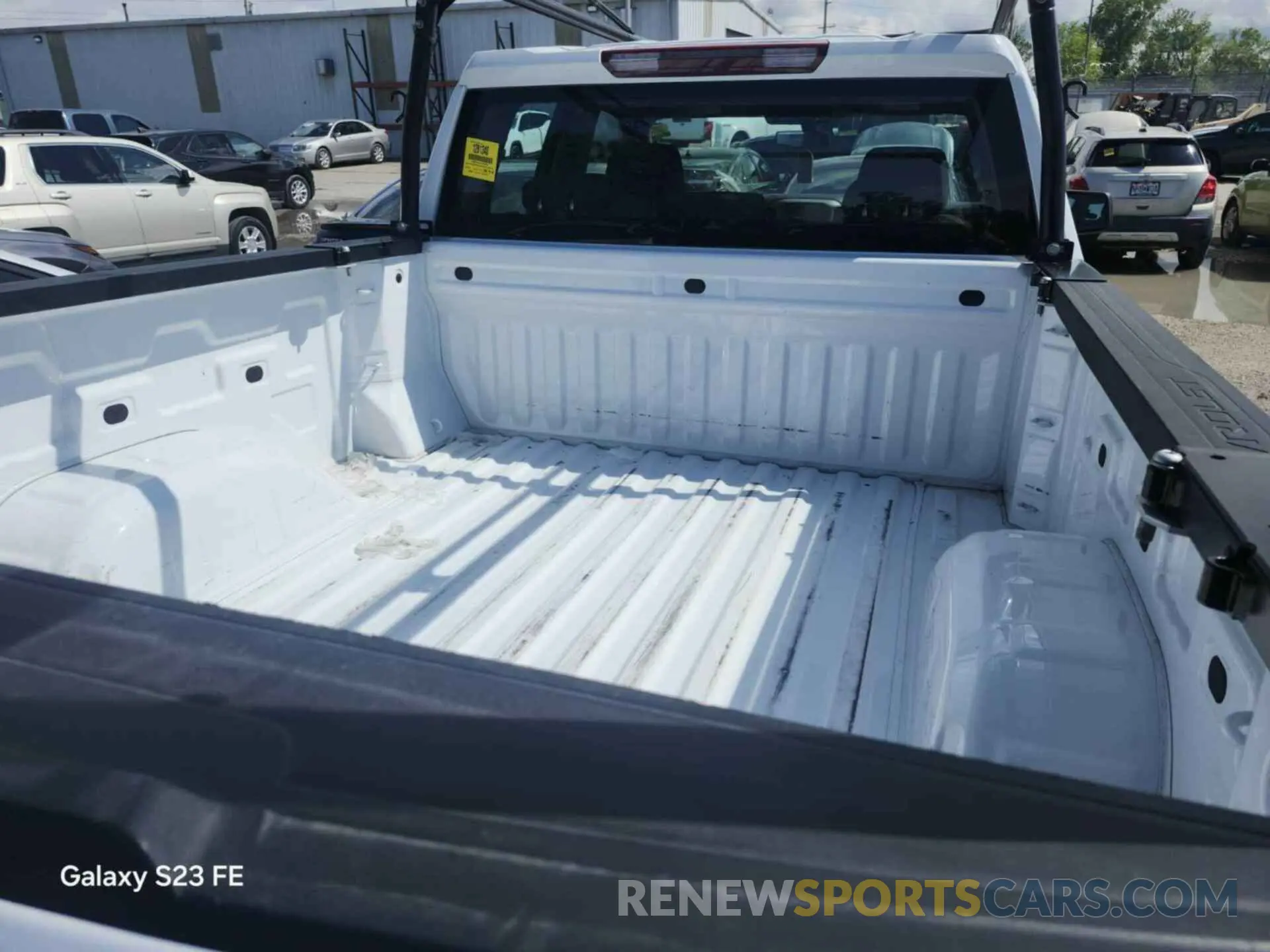 2 Фотография поврежденного автомобиля 1GCRYAEF9NZ206908 CHEVROLET SILVERADO LTD 2022