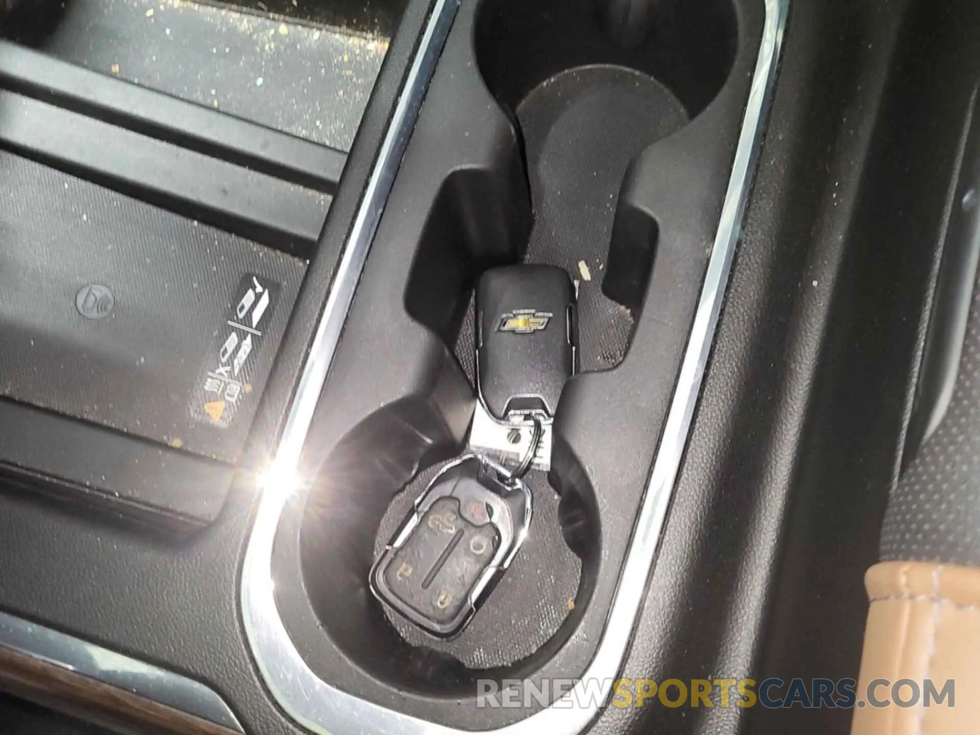 14 Фотография поврежденного автомобиля 1GCUYHELXNZ222690 CHEVROLET SILVERADO LTD 2022