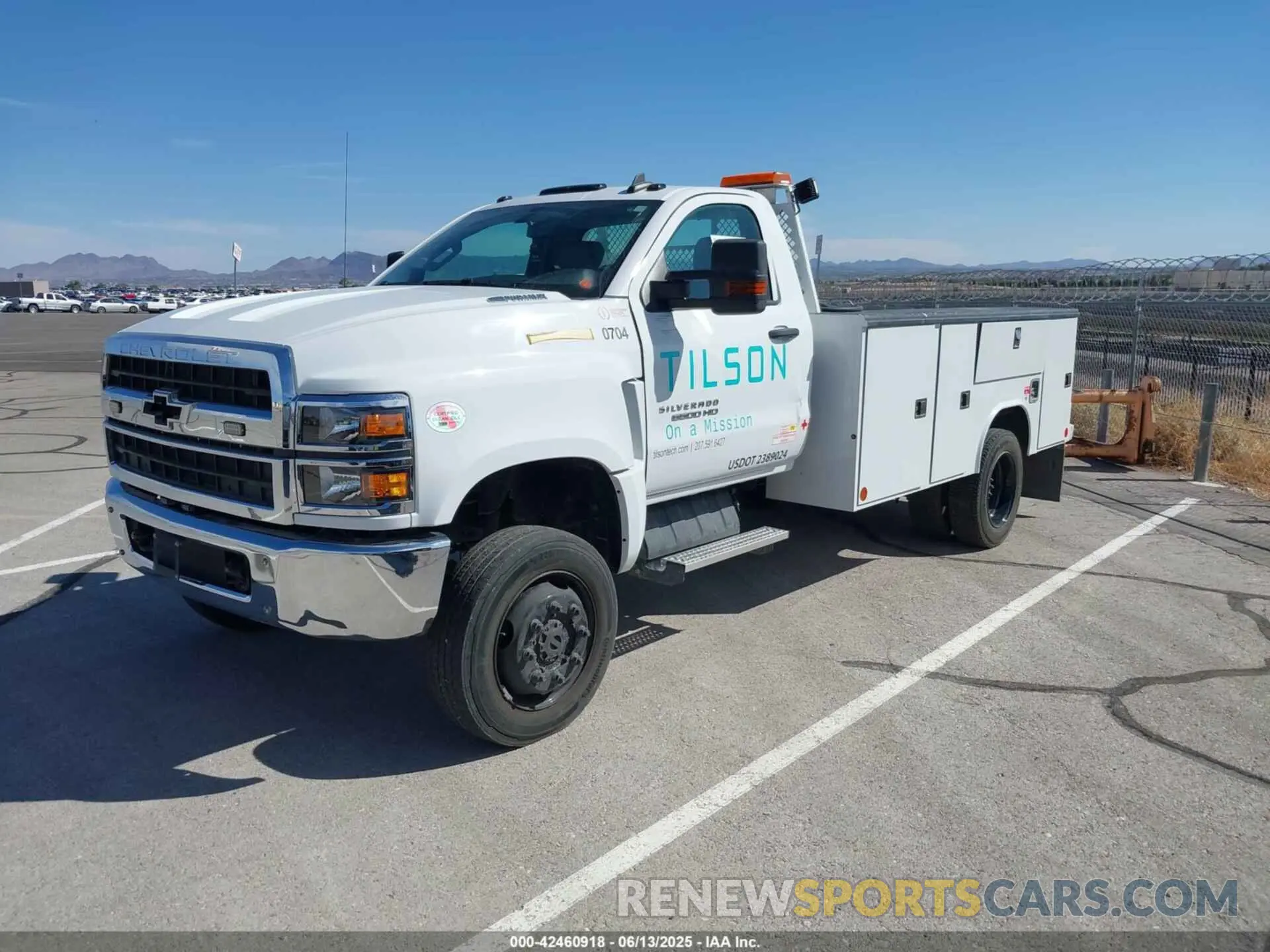 2 Photograph of a damaged car 1HTKJPVM1PH130944 CHEVROLET SILVERADO MD 2023