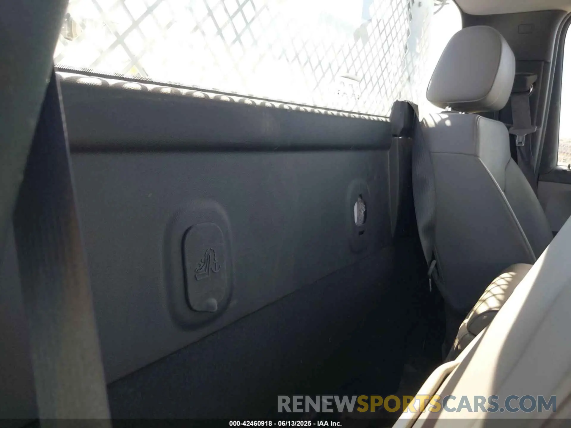 6 Photograph of a damaged car 1HTKJPVM1PH130944 CHEVROLET SILVERADO MD 2023
