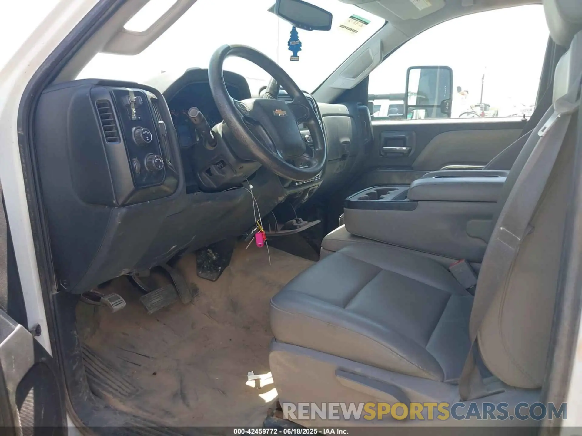 7 Photograph of a damaged car 1HTKJPVM1PH218568 CHEVROLET SILVERADO MD 2023