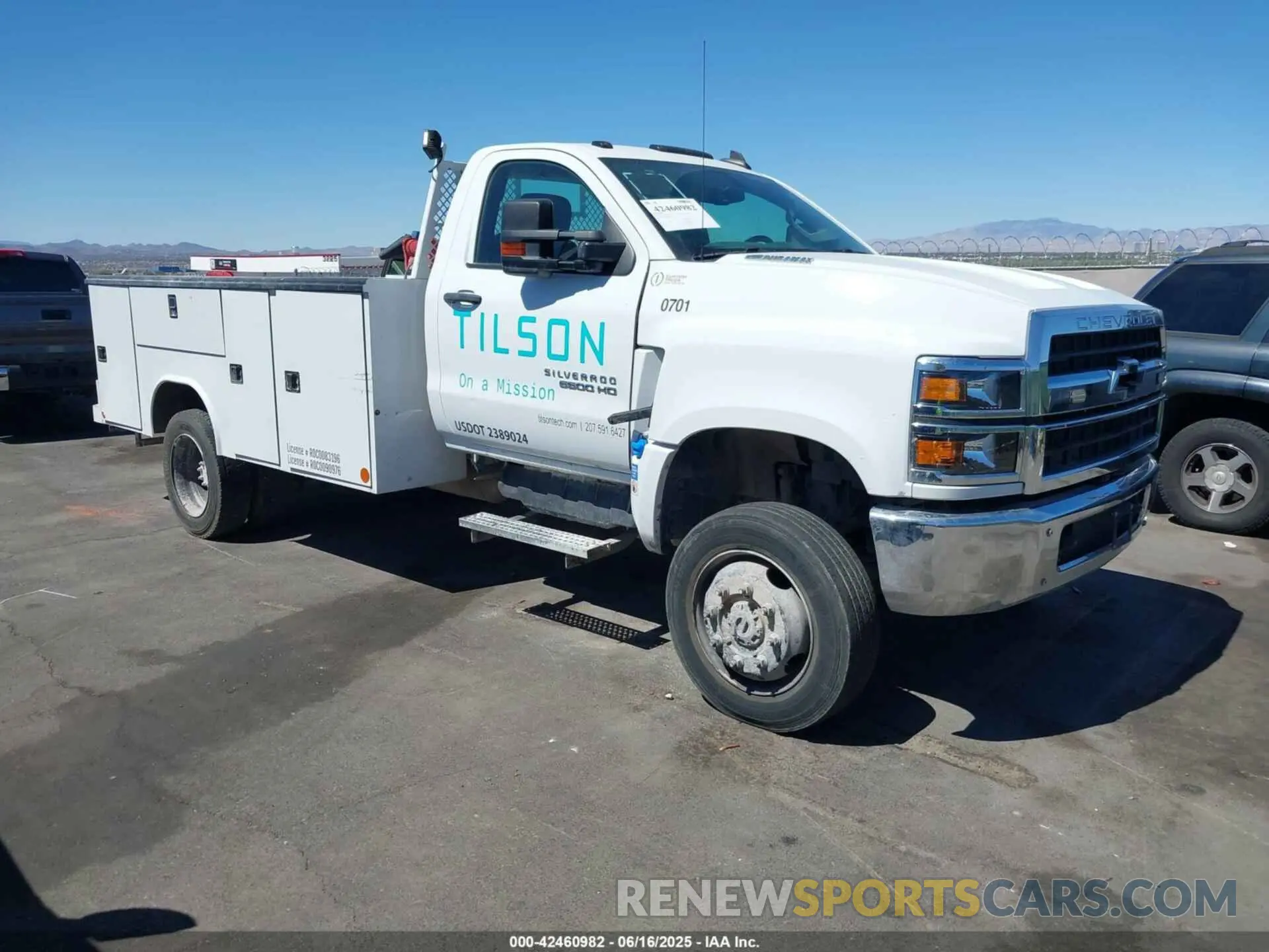1 Photograph of a damaged car 1HTKJPVM2PH333566 CHEVROLET SILVERADO MD 2023