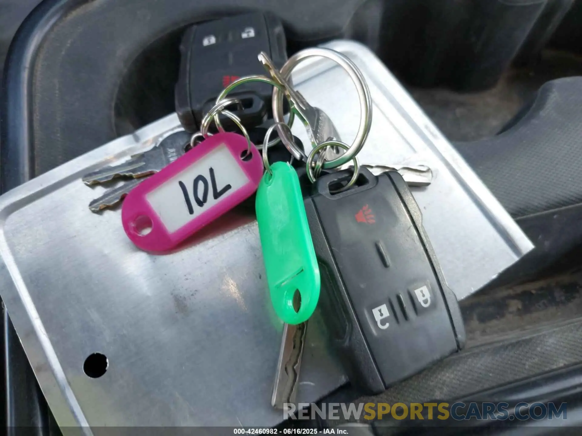 10 Photograph of a damaged car 1HTKJPVM2PH333566 CHEVROLET SILVERADO MD 2023