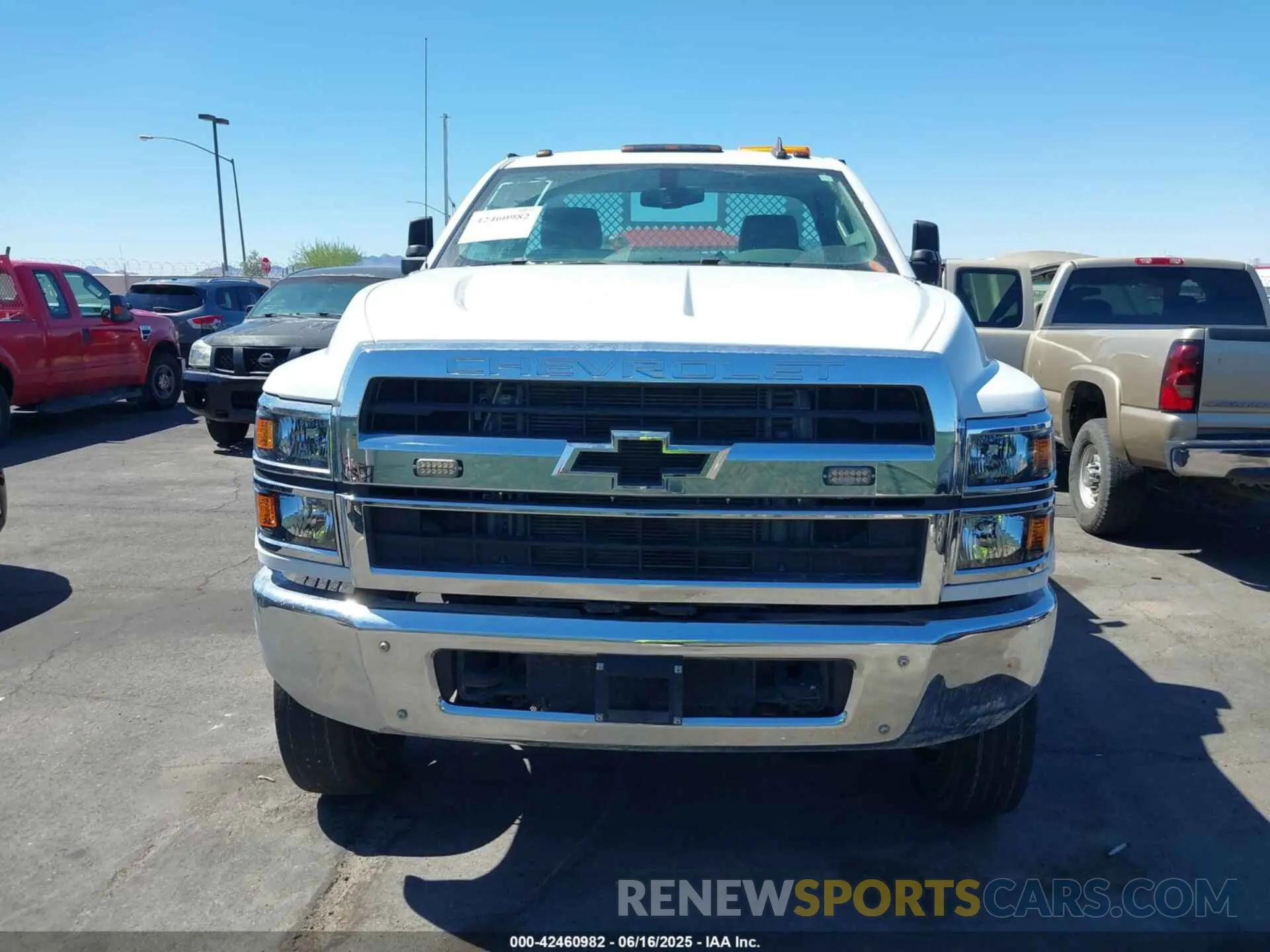 12 Photograph of a damaged car 1HTKJPVM2PH333566 CHEVROLET SILVERADO MD 2023