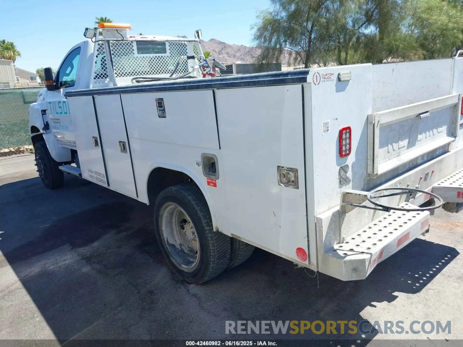 3 Photograph of a damaged car 1HTKJPVM2PH333566 CHEVROLET SILVERADO MD 2023
