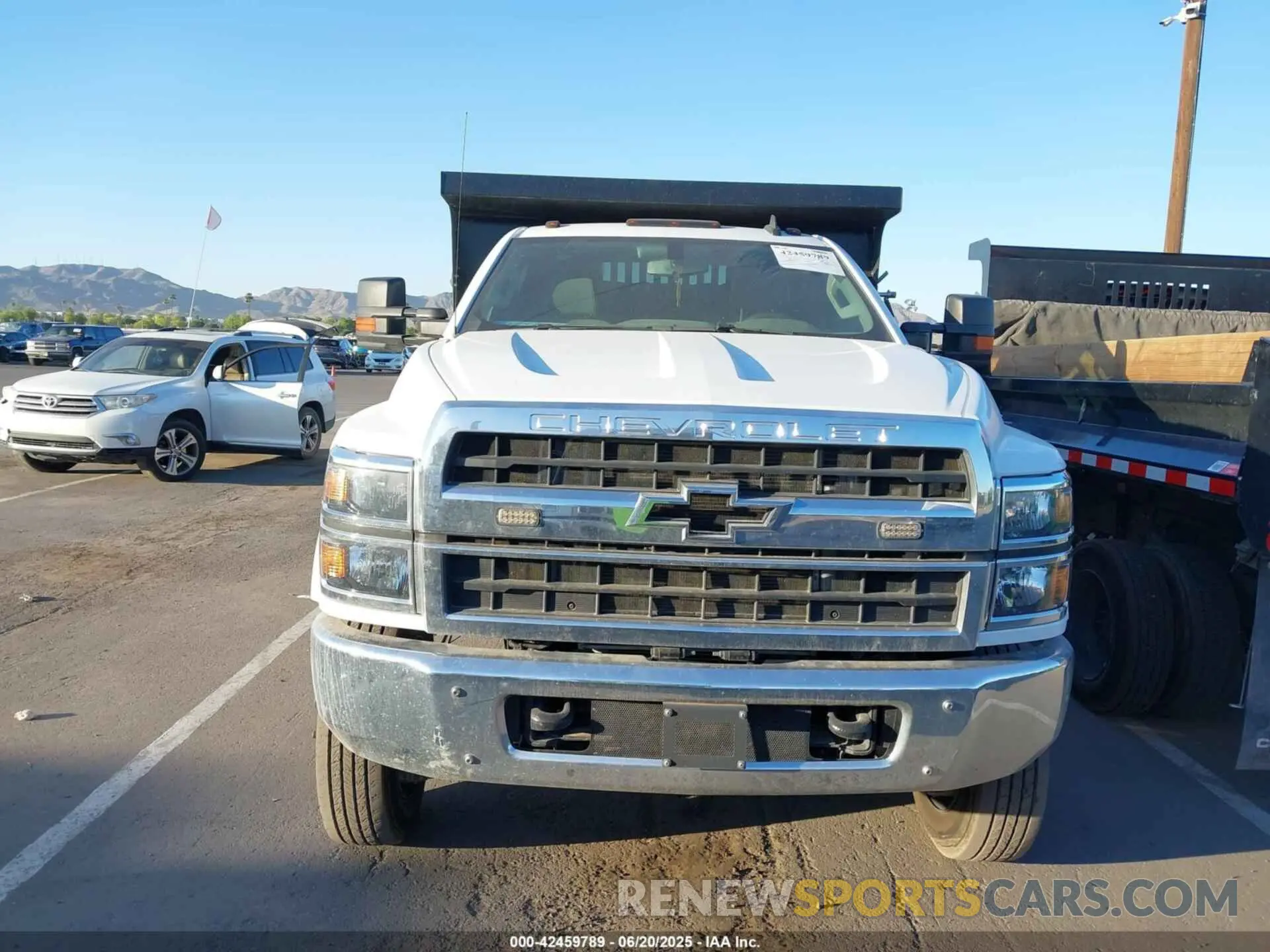 12 Фотография поврежденного автомобиля 1HTKJPVM5PH218475 CHEVROLET SILVERADO MD 2023