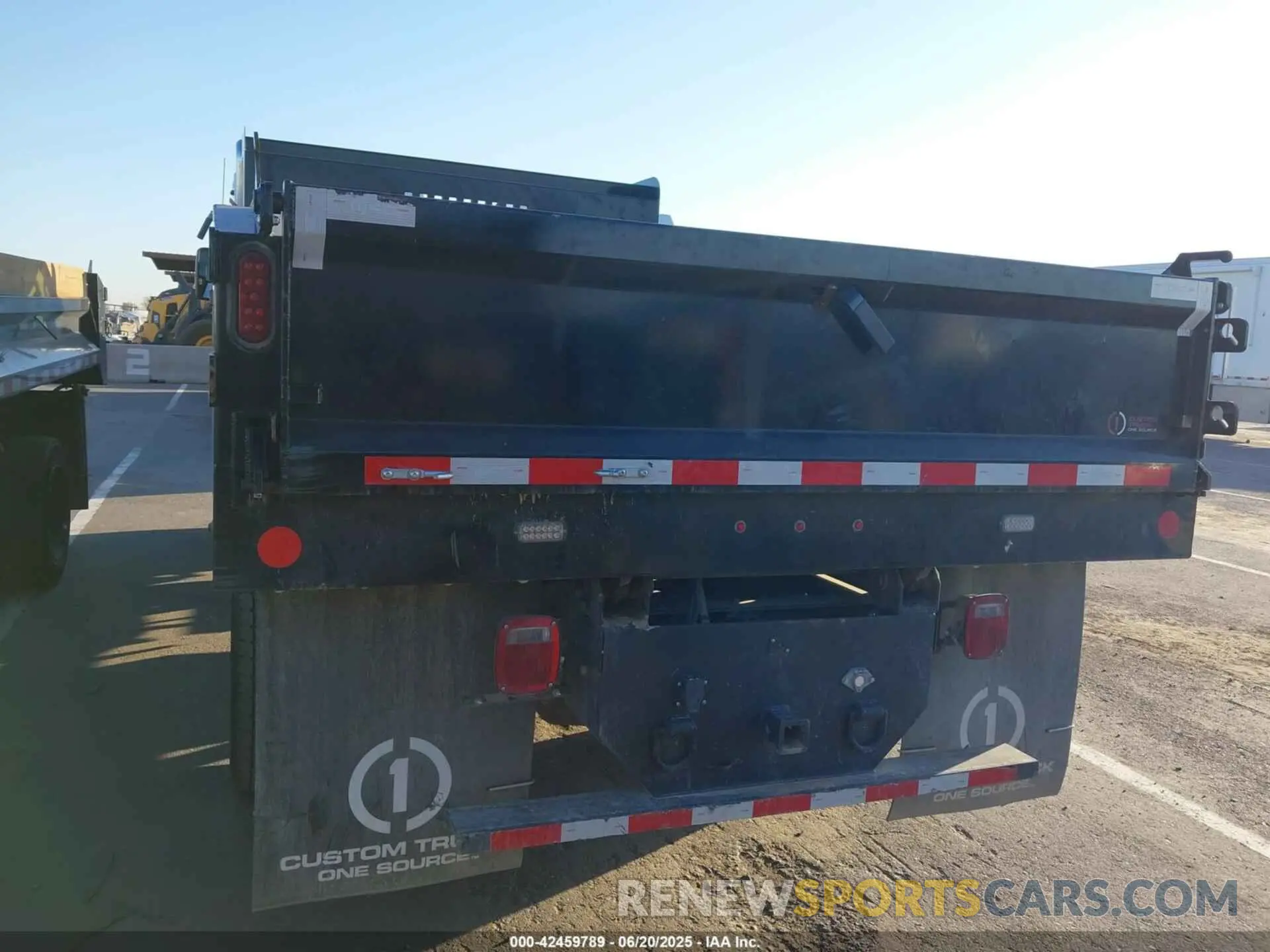15 Фотография поврежденного автомобиля 1HTKJPVM5PH218475 CHEVROLET SILVERADO MD 2023