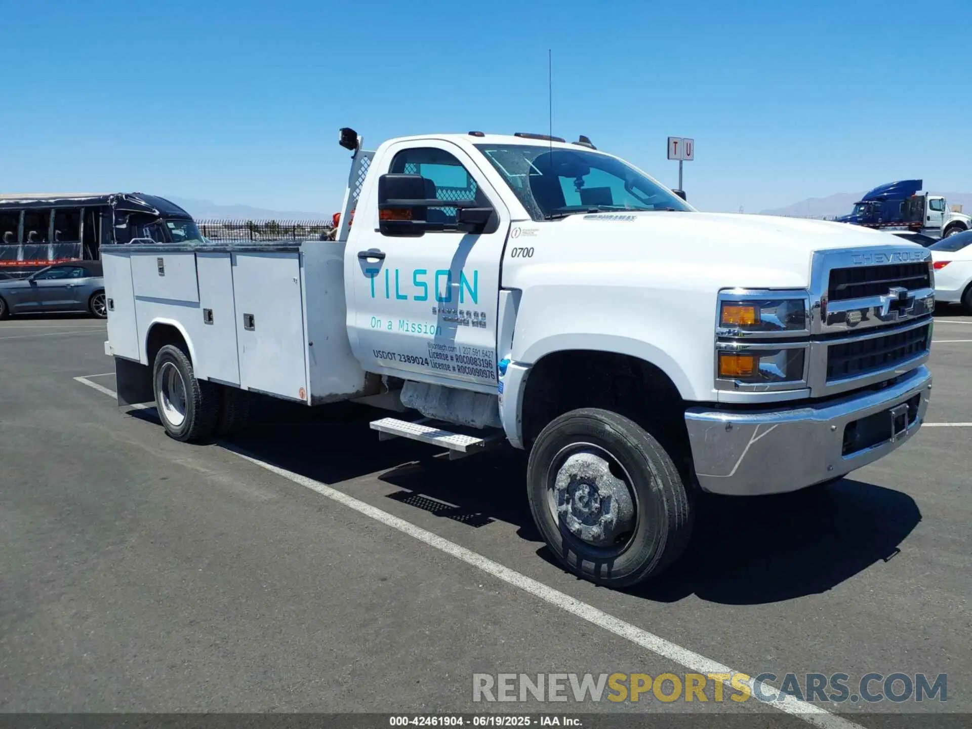 1 Фотография поврежденного автомобиля 1HTKJPVM5PH333562 CHEVROLET SILVERADO MD 2023