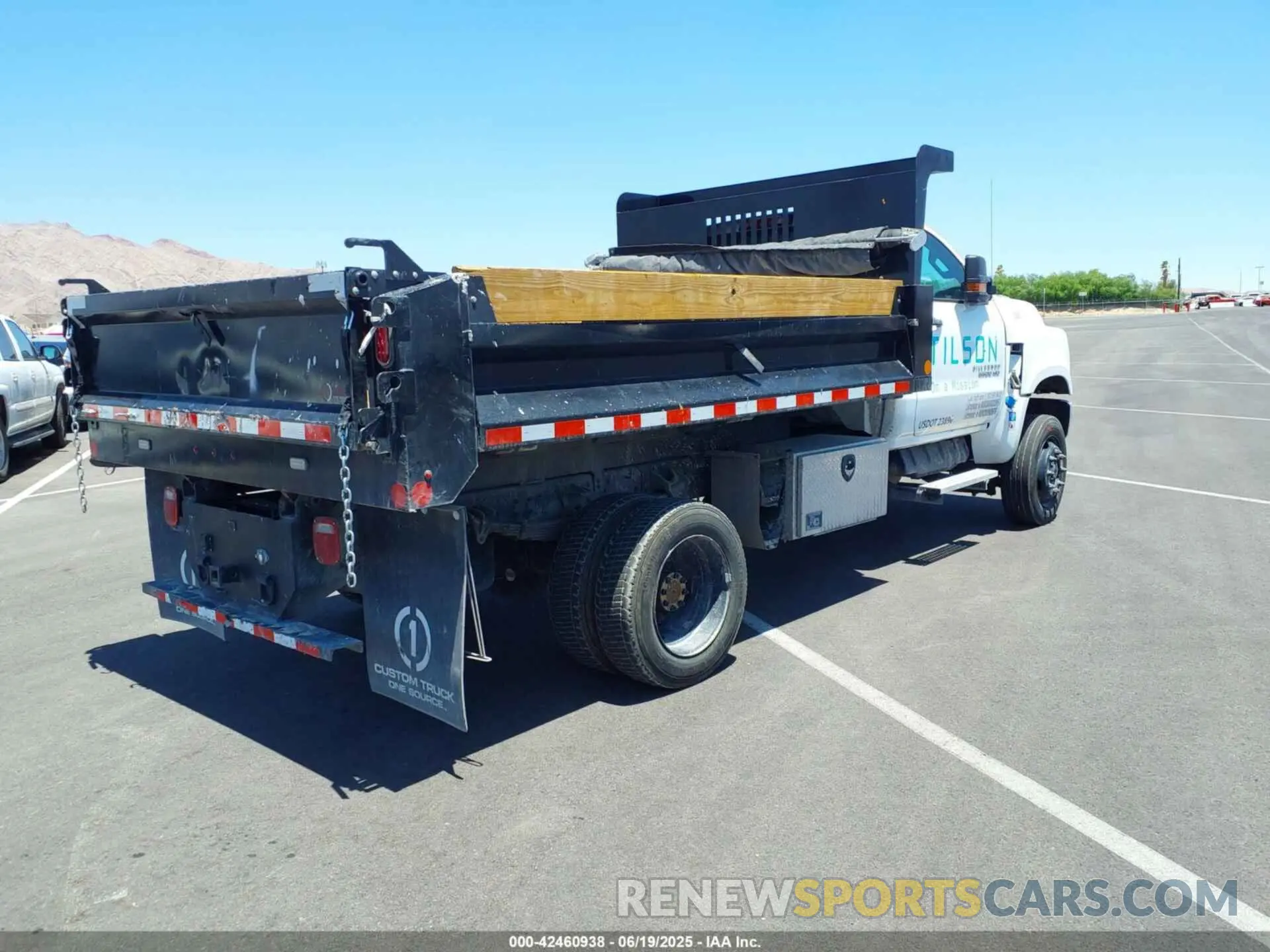 4 Фотография поврежденного автомобиля 1HTKJPVM5PH508019 CHEVROLET SILVERADO MD 2023