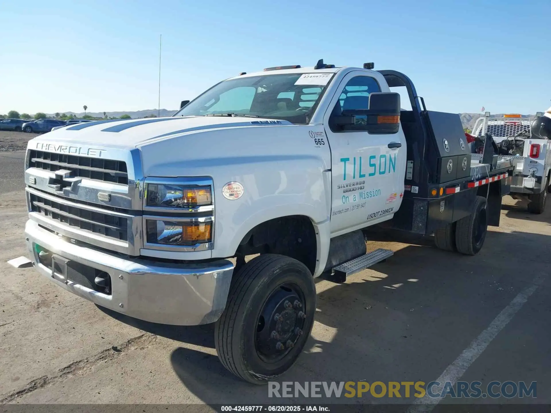 2 Фотография поврежденного автомобиля 1HTKJPVM6PH357966 CHEVROLET SILVERADO MD 2023