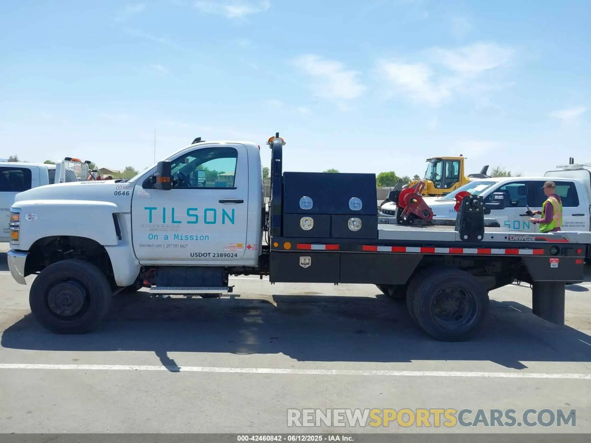 14 Photograph of a damaged car 1HTKJPVM7PH333563 CHEVROLET SILVERADO MD 2023