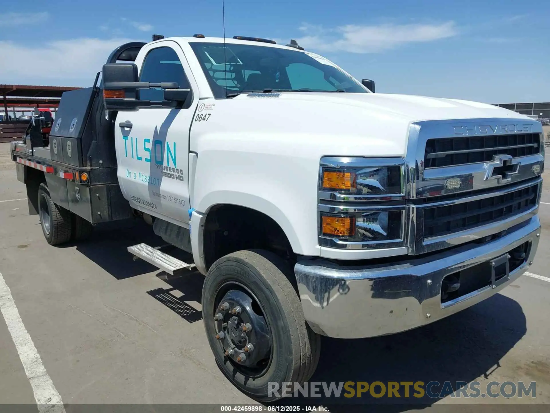 1 Photograph of a damaged car 1HTKJPVMXPH125628 CHEVROLET SILVERADO MD 2023