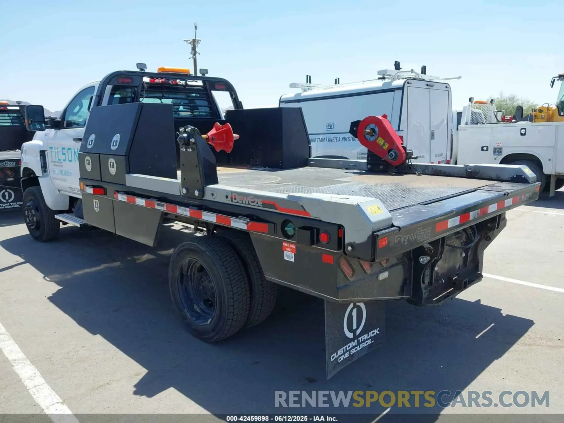 3 Photograph of a damaged car 1HTKJPVMXPH125628 CHEVROLET SILVERADO MD 2023