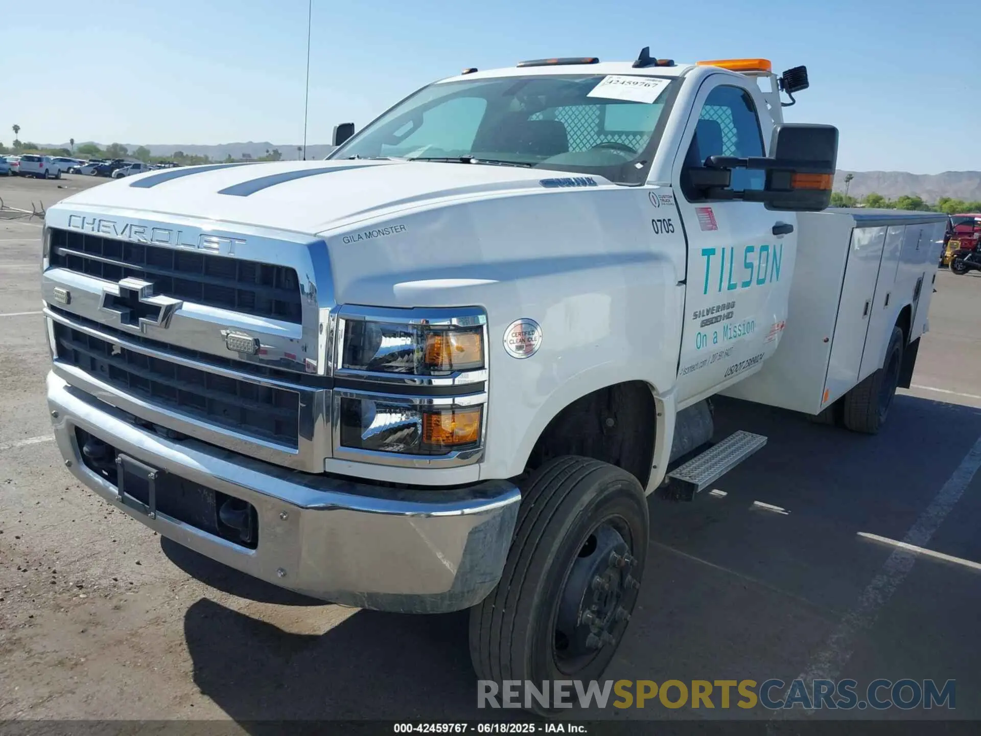 2 Photograph of a damaged car 1HTKJPVMXPH130943 CHEVROLET SILVERADO MD 2023