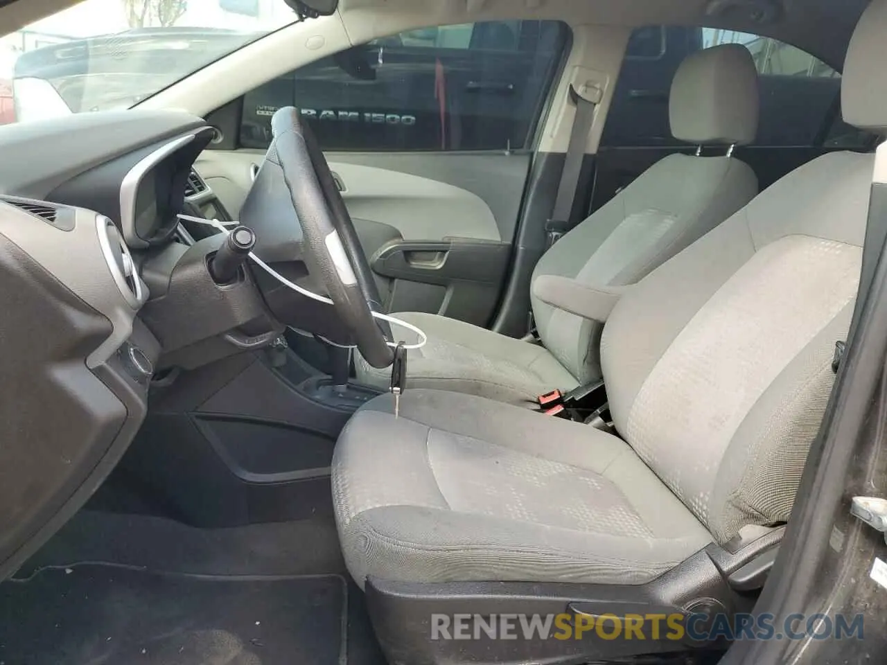 7 Фотография поврежденного автомобиля 1G1JB5SB3K4136220 CHEVROLET SONIC 2019