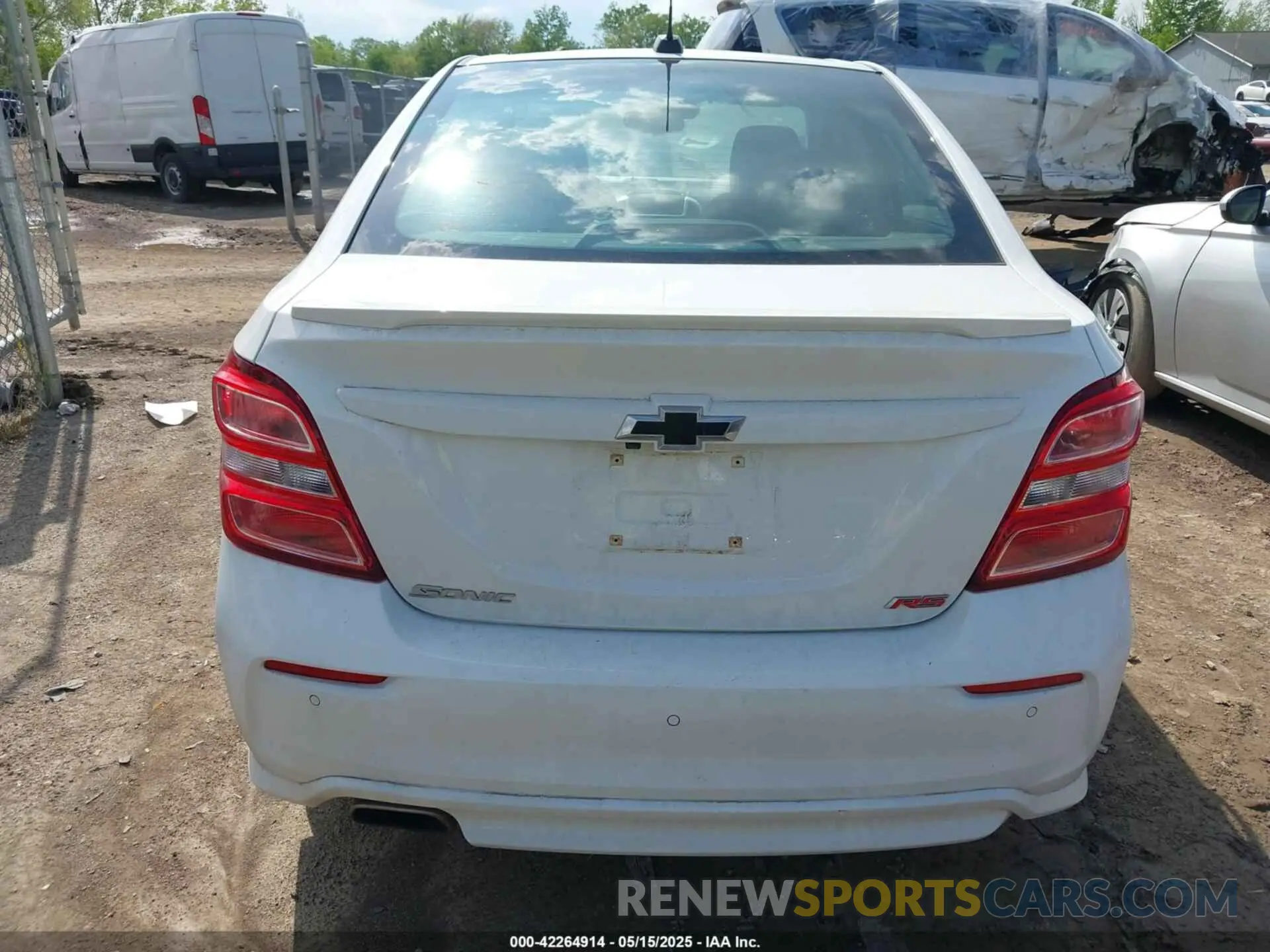 16 Фотография поврежденного автомобиля 1G1JD5SB1K4148053 CHEVROLET SONIC 2019