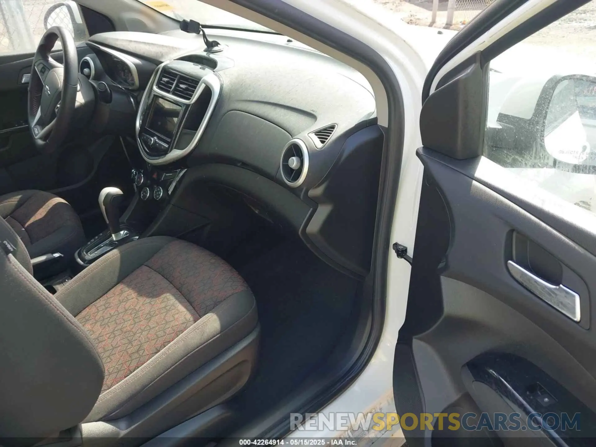 5 Фотография поврежденного автомобиля 1G1JD5SB1K4148053 CHEVROLET SONIC 2019