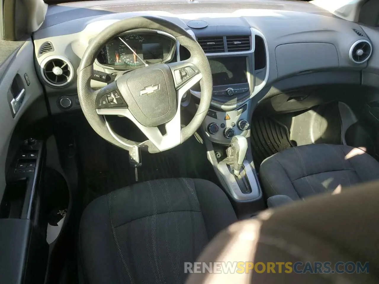 8 Photograph of a damaged car 1G1JD5SB7K4117437 CHEVROLET SONIC 2019