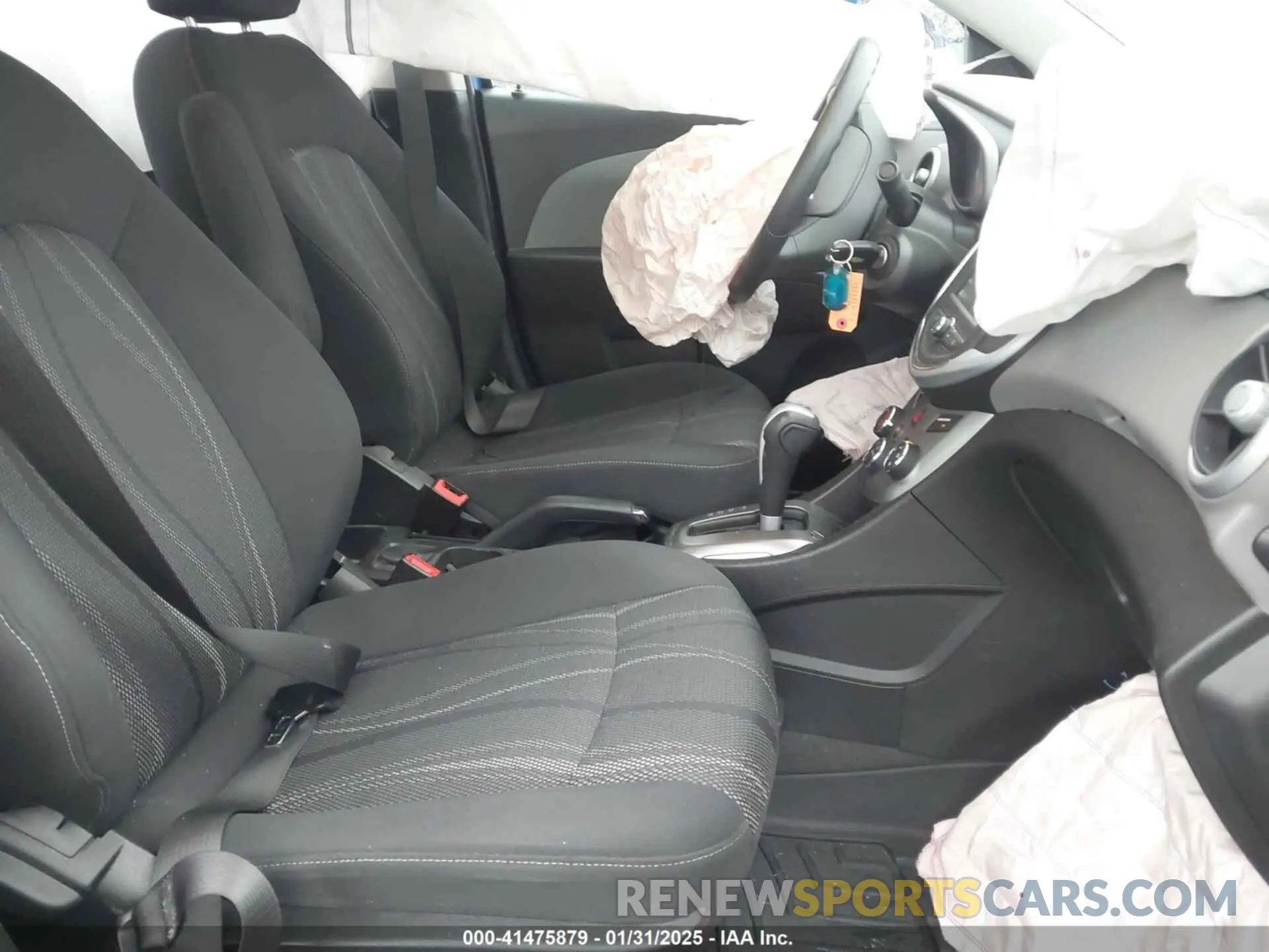 5 Фотография поврежденного автомобиля 1G1JD5SB8K4132562 CHEVROLET SONIC 2019