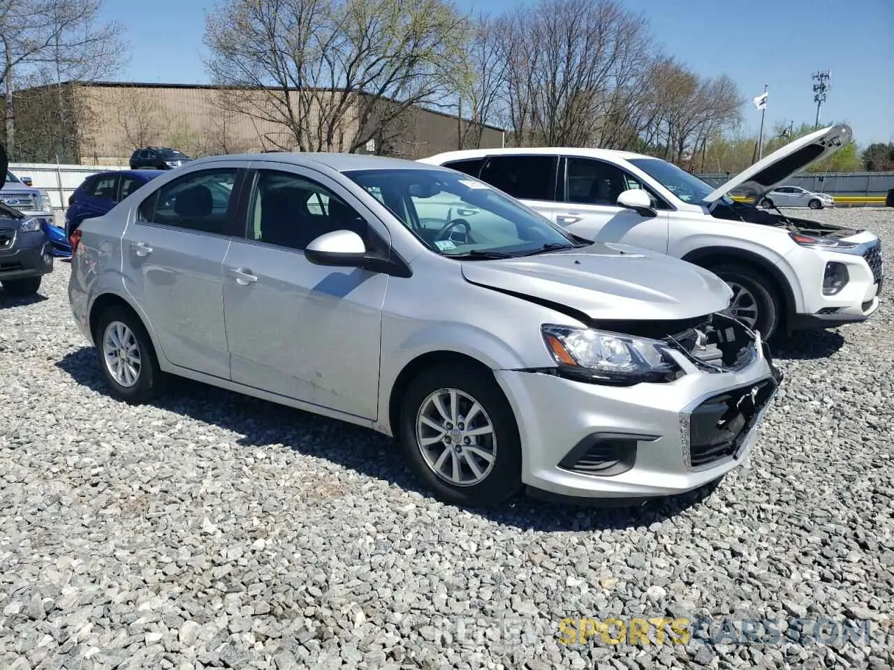 4 Фотография поврежденного автомобиля 1G1JD5SBXK4109168 CHEVROLET SONIC 2019