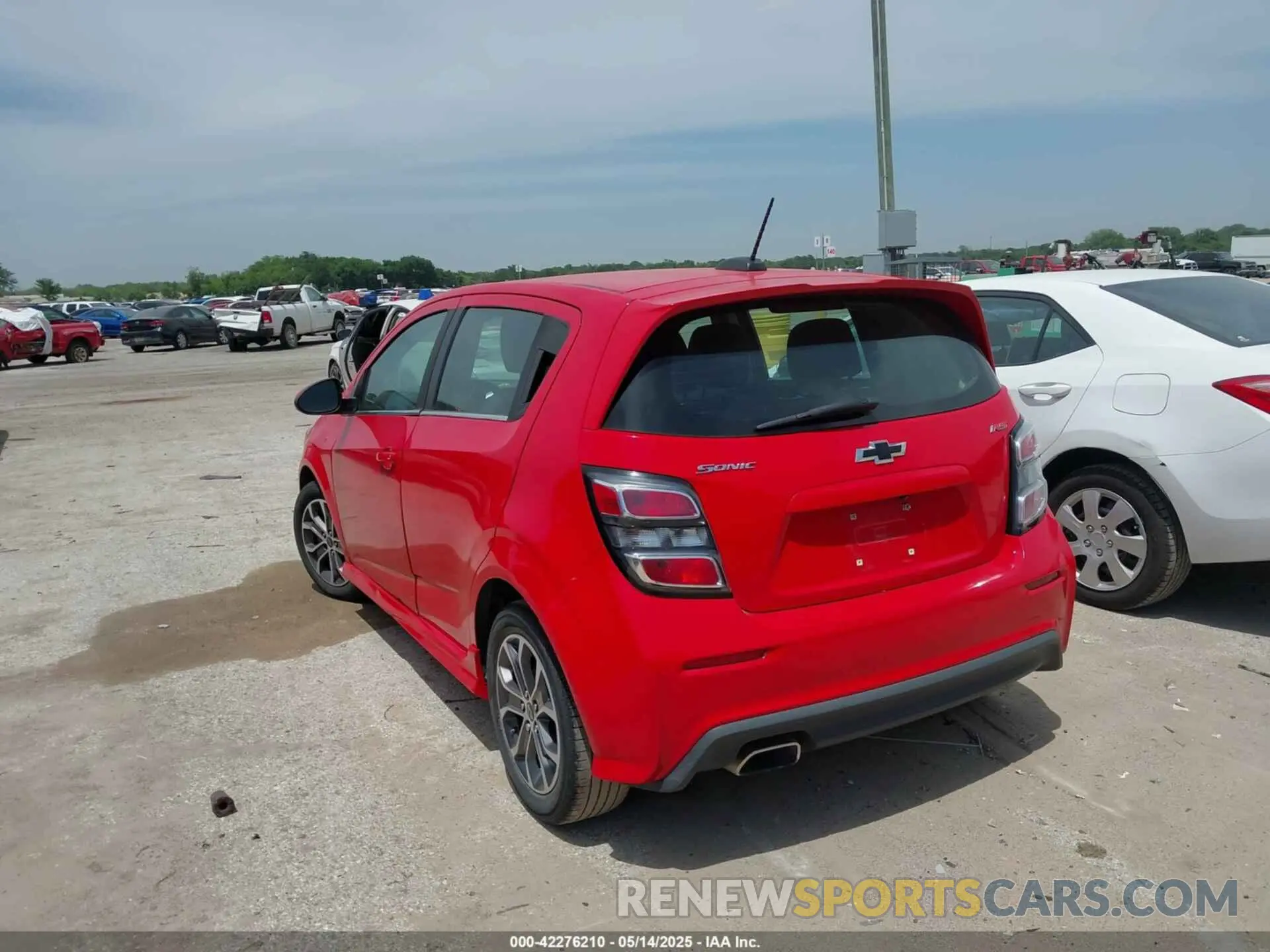 3 Photograph of a damaged car 1G1JD6SB4K4133956 CHEVROLET SONIC 2019