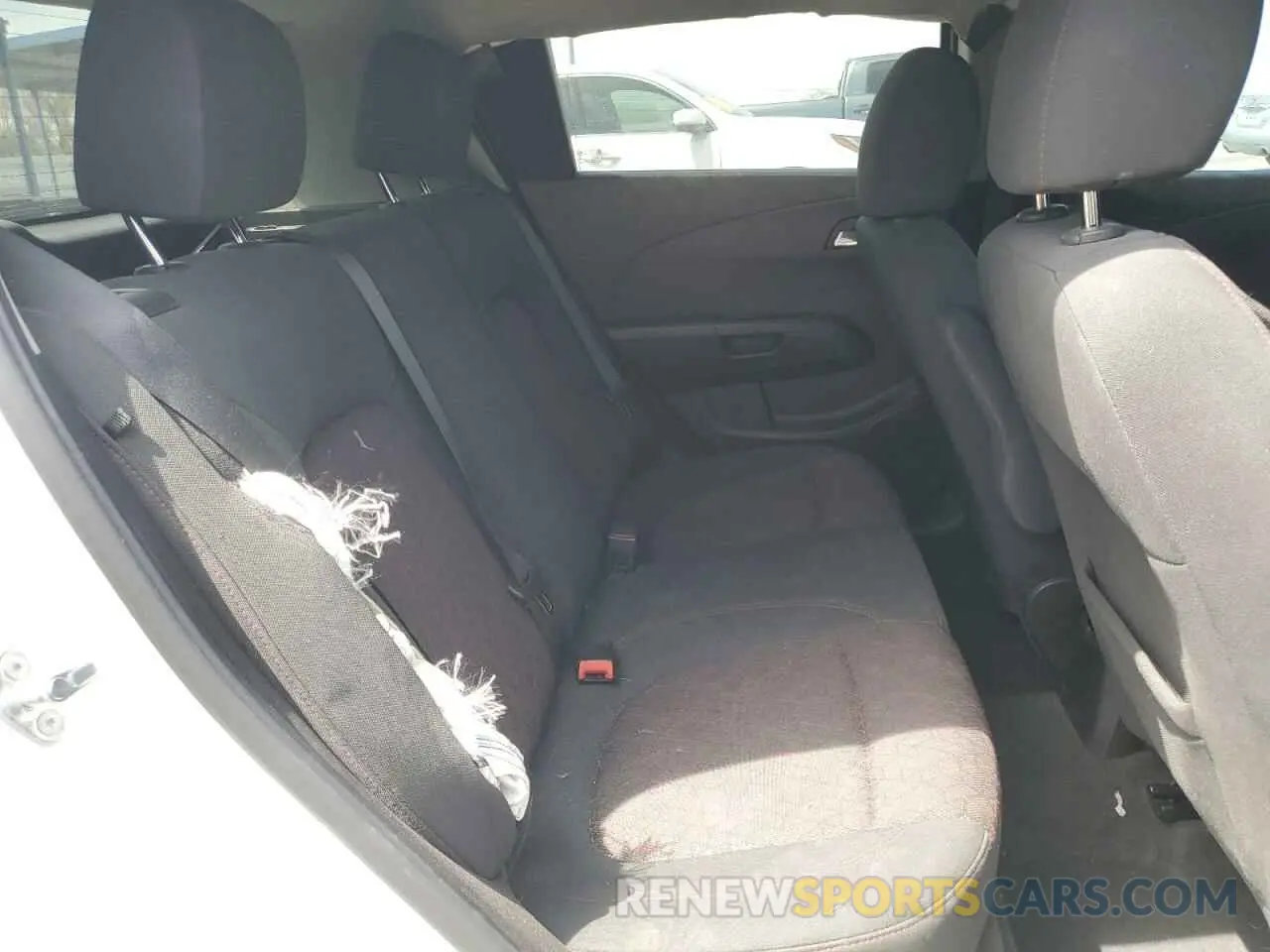 11 Photograph of a damaged car 1G1JD6SB5K4125008 CHEVROLET SONIC 2019