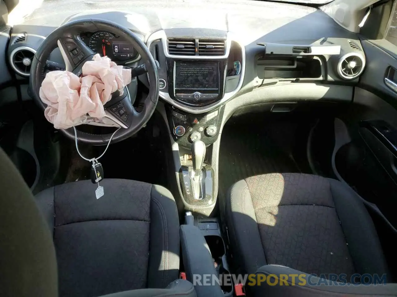 8 Photograph of a damaged car 1G1JD6SB6K4111411 CHEVROLET SONIC 2019
