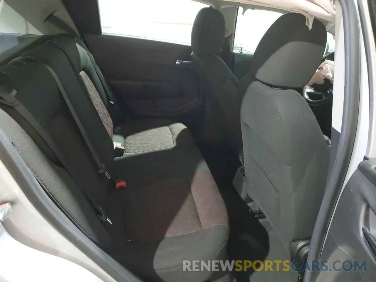 10 Photograph of a damaged car 1G1JD6SB8K4138545 CHEVROLET SONIC 2019