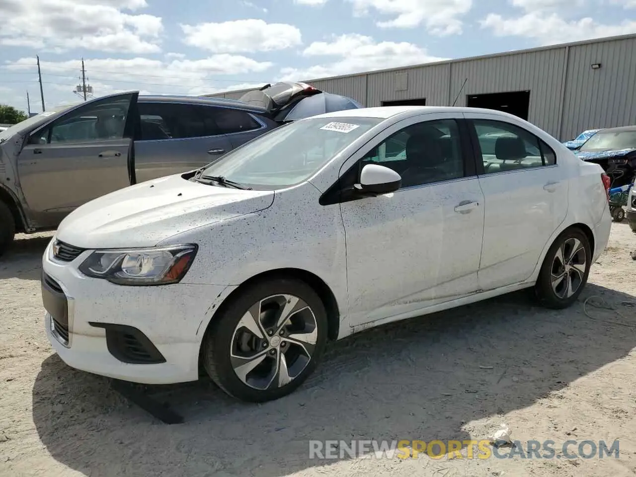 1 Фотография поврежденного автомобиля 1G1JF5SB5K4121481 CHEVROLET SONIC 2019