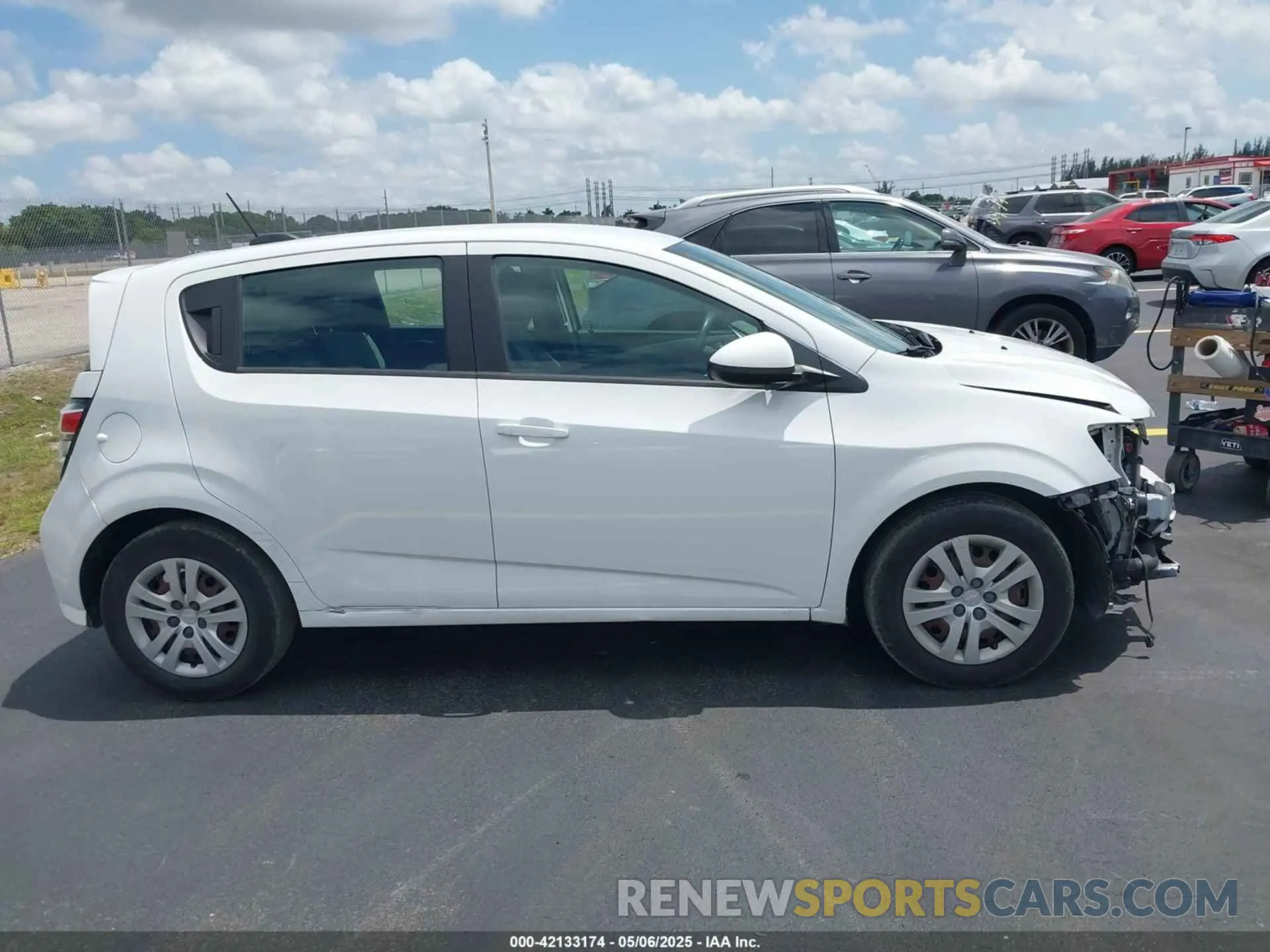 14 Photograph of a damaged car 1G1JG6SB9K4142045 CHEVROLET SONIC 2019