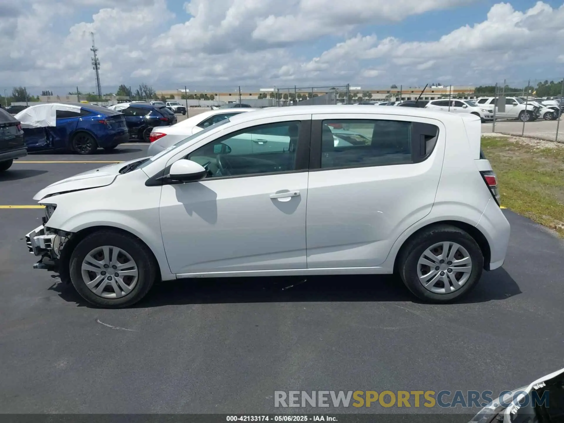 15 Photograph of a damaged car 1G1JG6SB9K4142045 CHEVROLET SONIC 2019