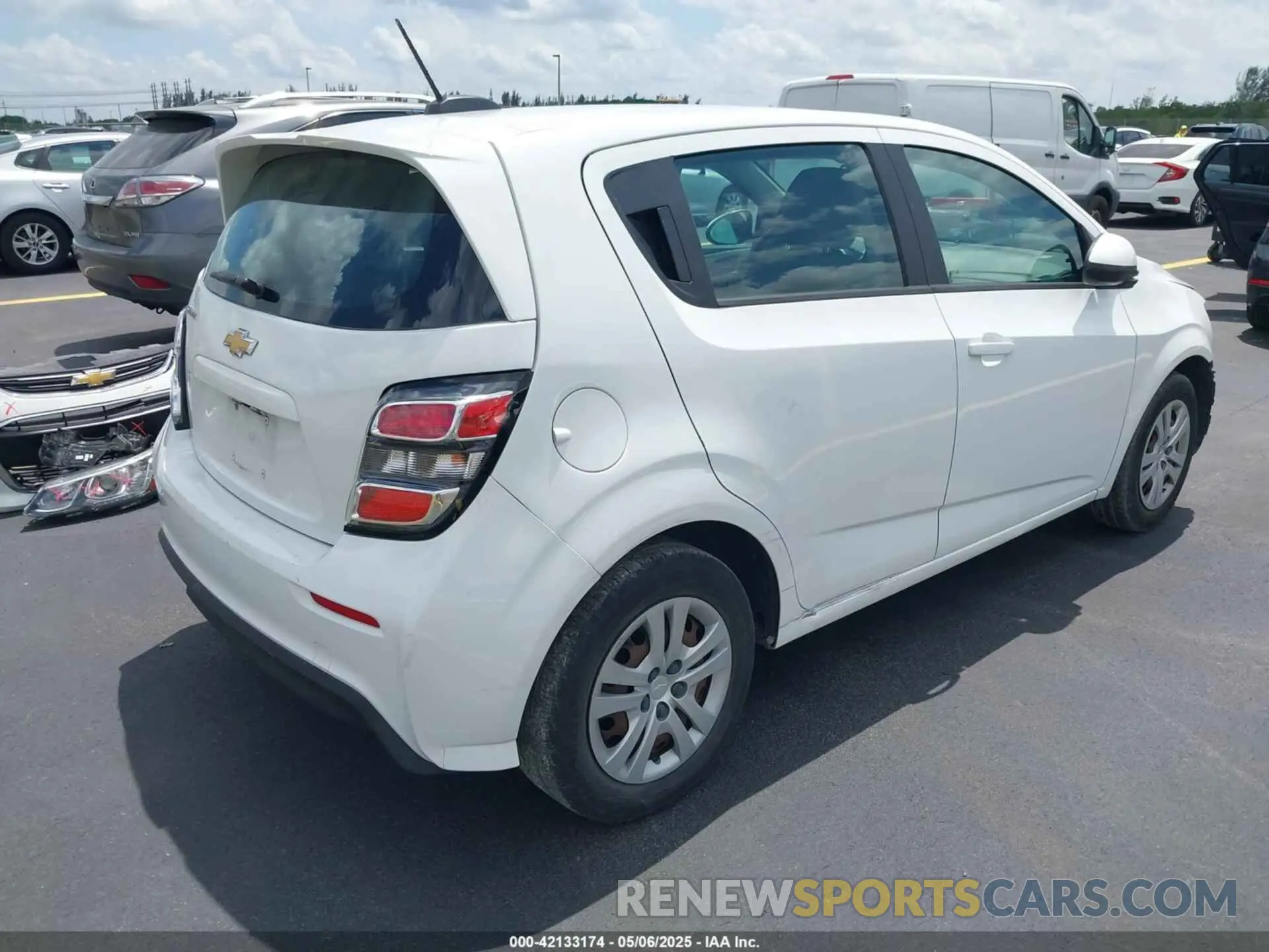 4 Photograph of a damaged car 1G1JG6SB9K4142045 CHEVROLET SONIC 2019
