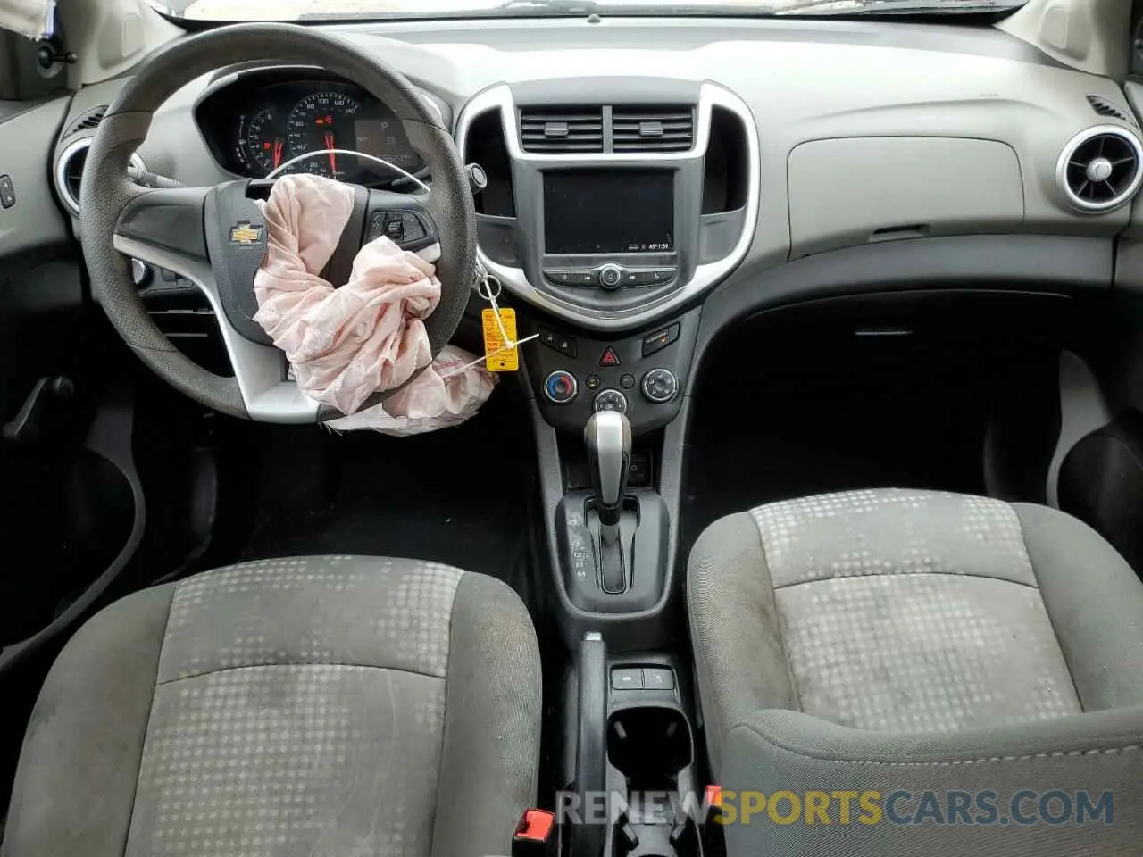 8 Фотография поврежденного автомобиля 1G1JB5SB3L4132296 CHEVROLET SONIC 2020